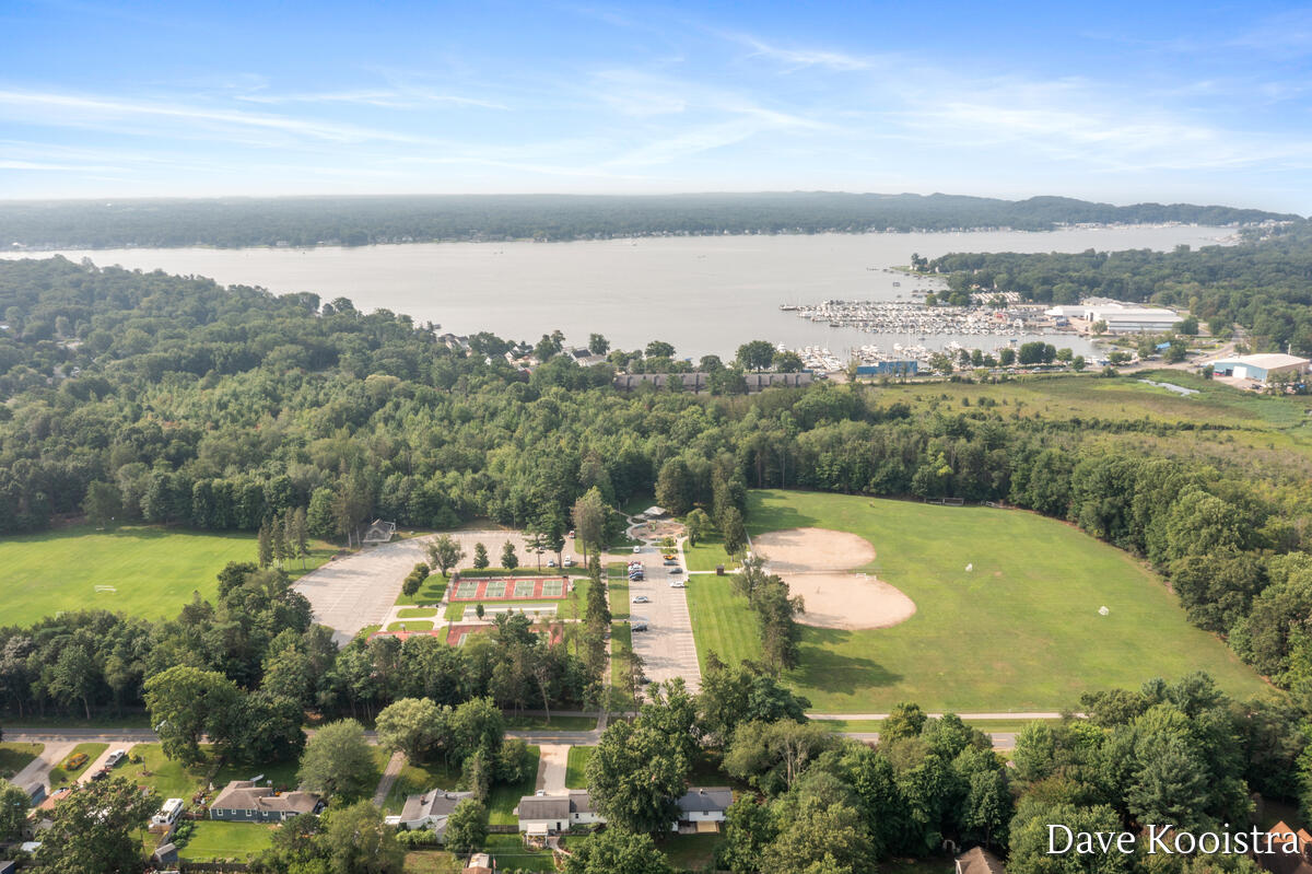 1769 Perry Street Holland MI 49424