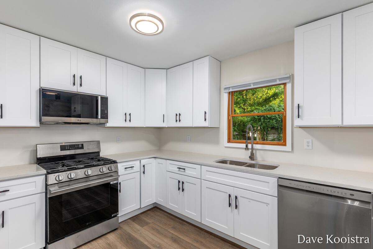 1769 Perry Street Holland MI 49424