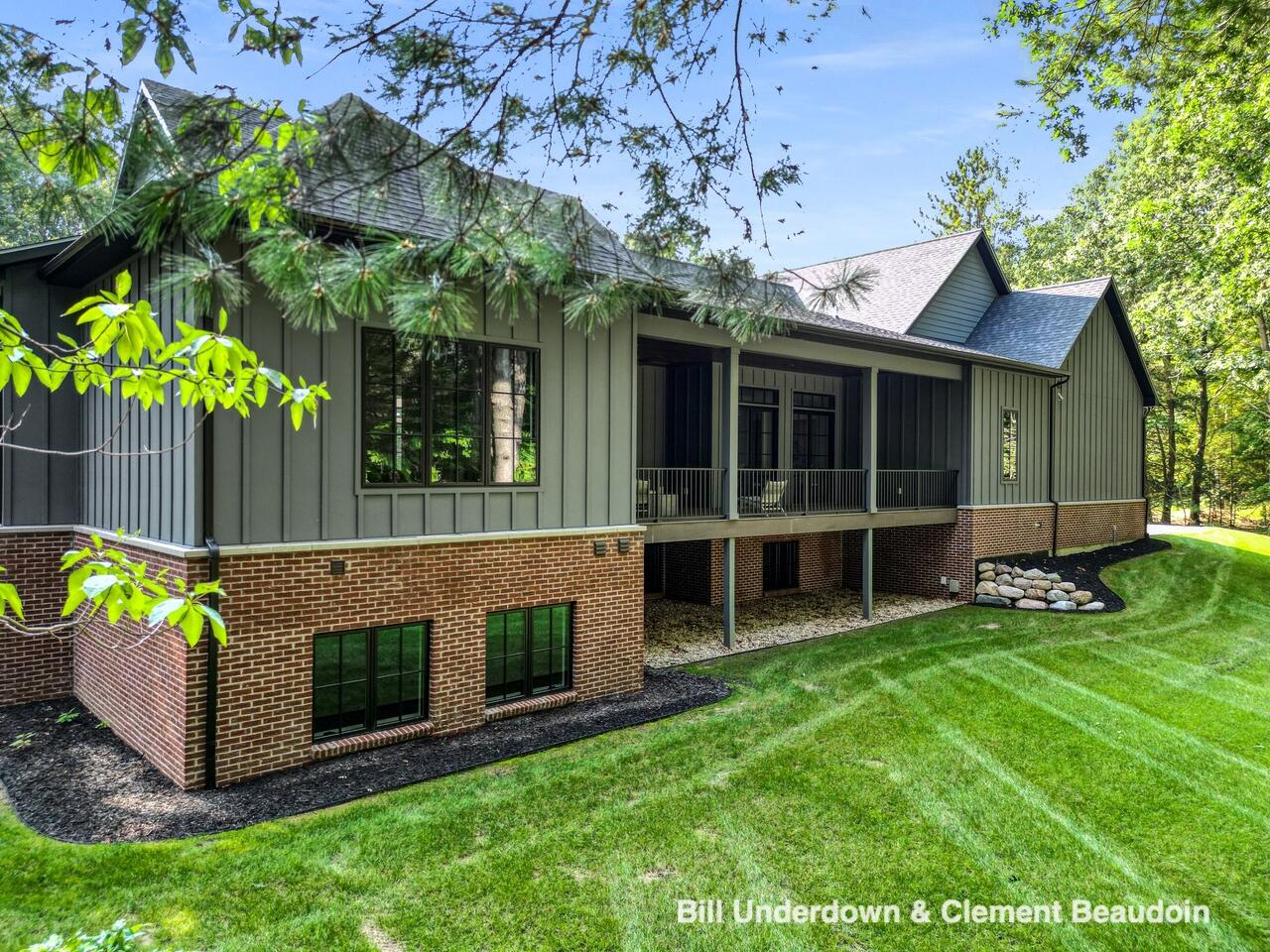 3341 Gaslight Lane Saugatuck MI 49453