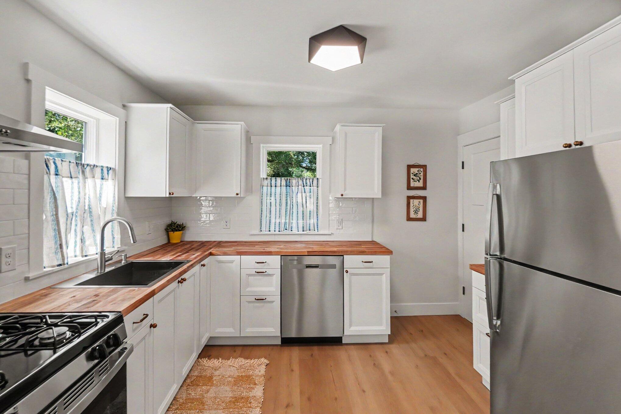 1078 Aurora Avenue Muskegon MI 49442