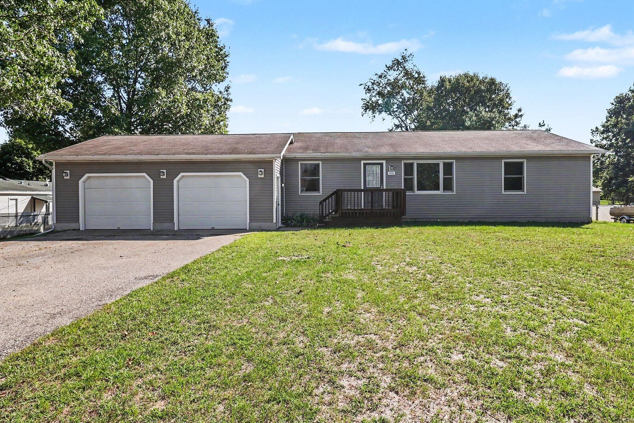 1918 Eisenhower Lane Ludington MI 49431