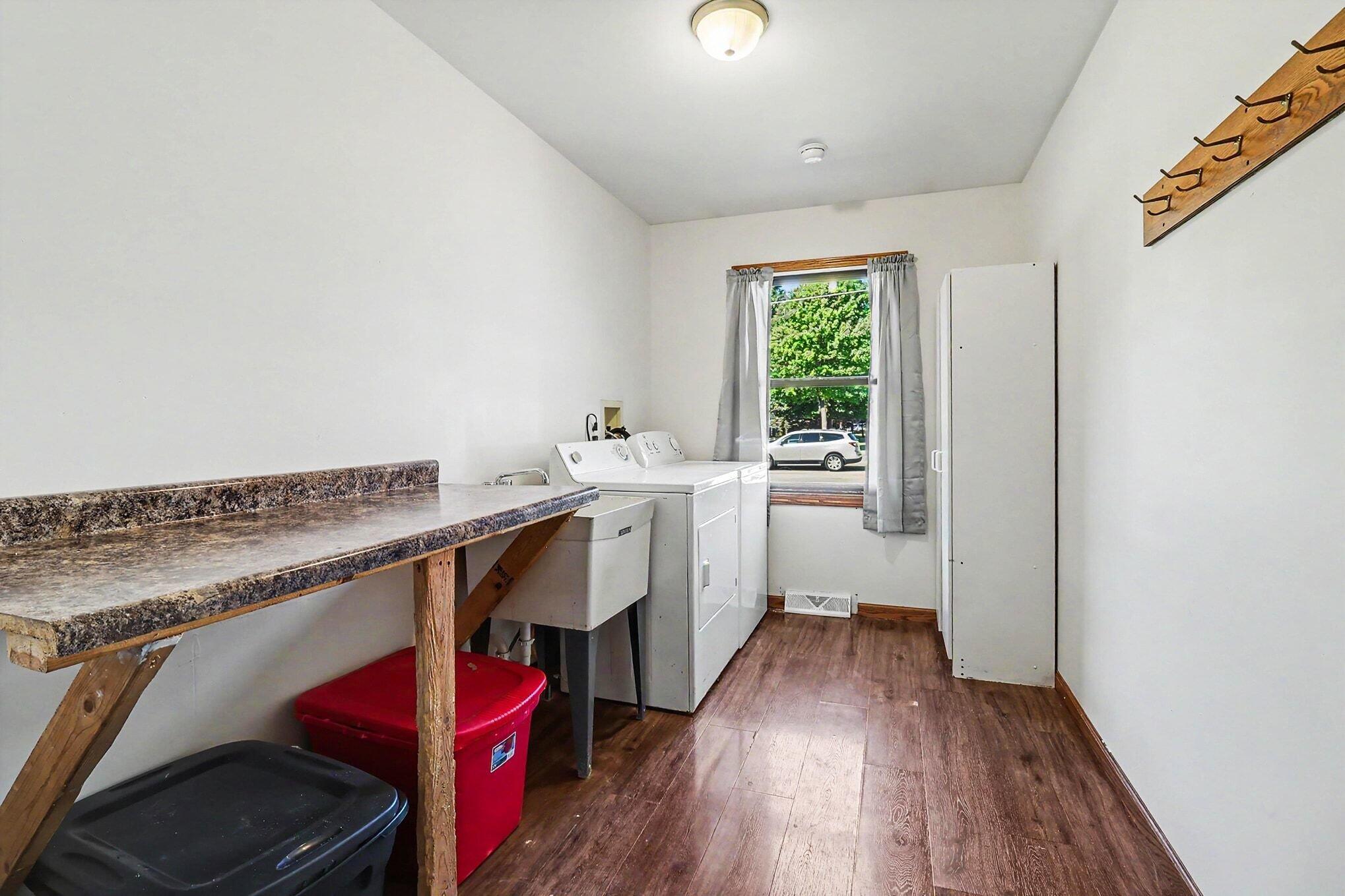 1918 Eisenhower Lane Ludington MI 49431