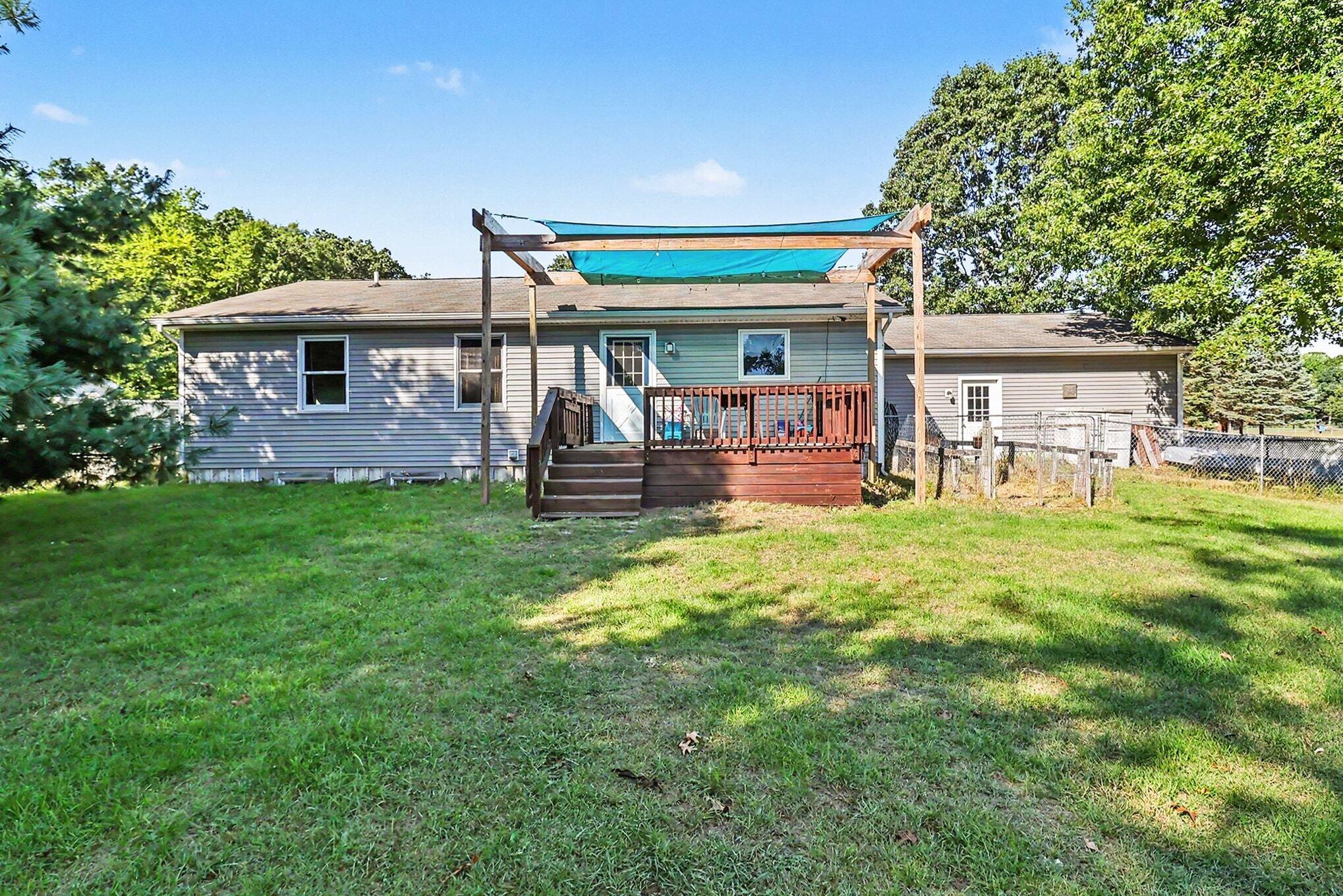 1918 Eisenhower Lane Ludington MI 49431