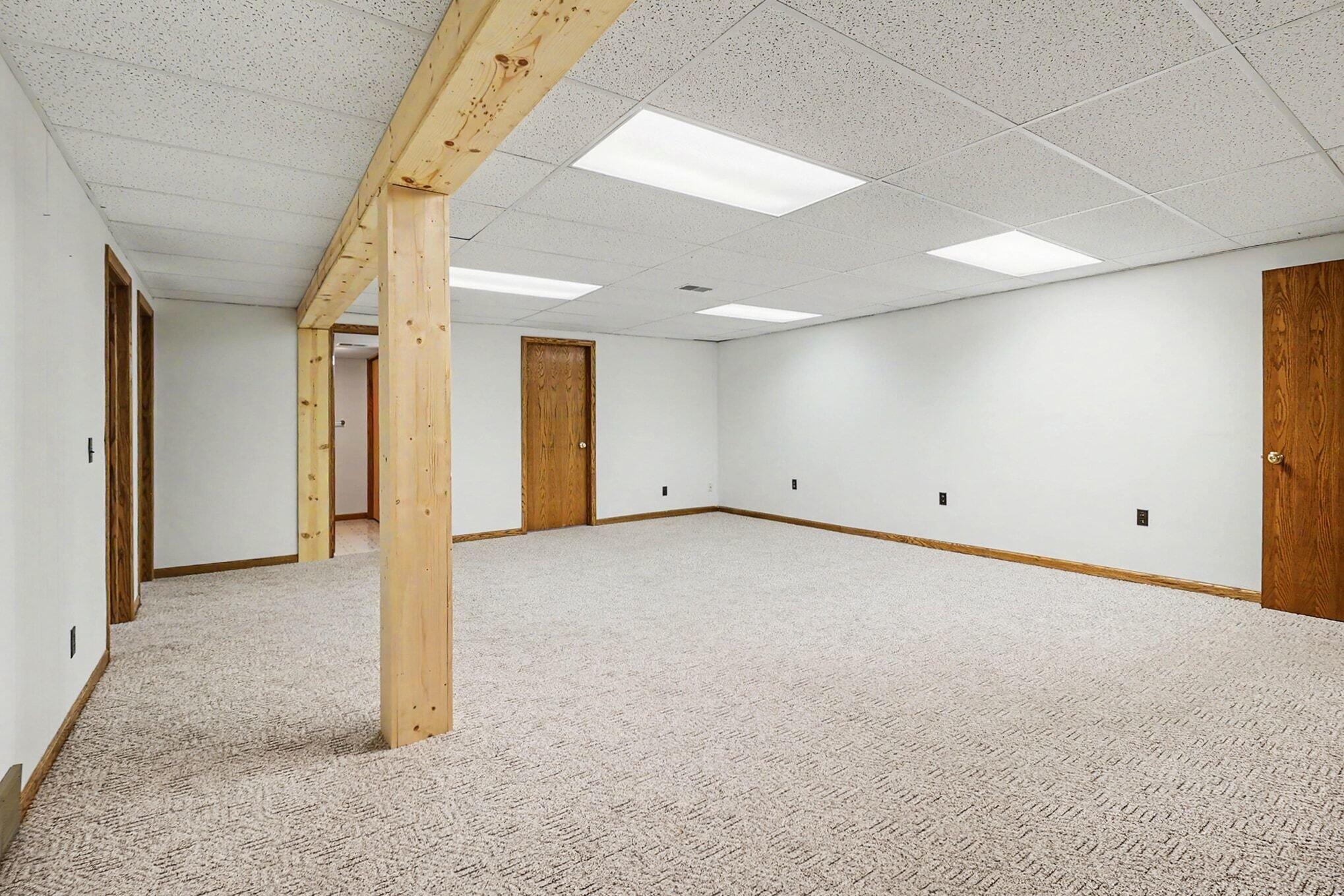 1918 Eisenhower Lane Ludington MI 49431