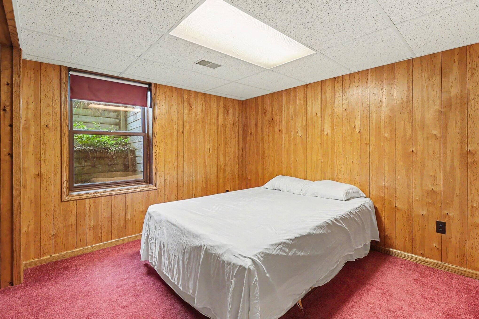 1918 Eisenhower Lane Ludington MI 49431