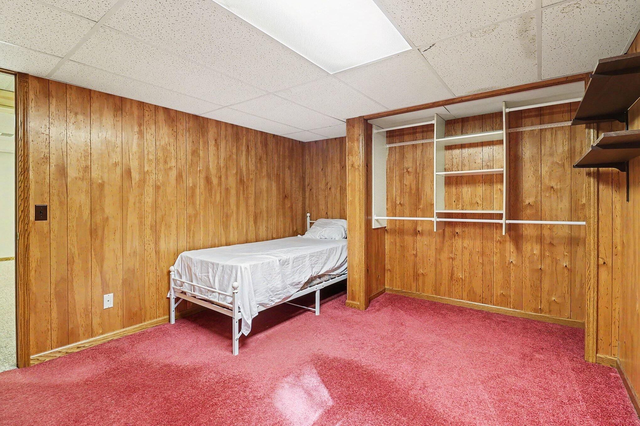 1918 Eisenhower Lane Ludington MI 49431