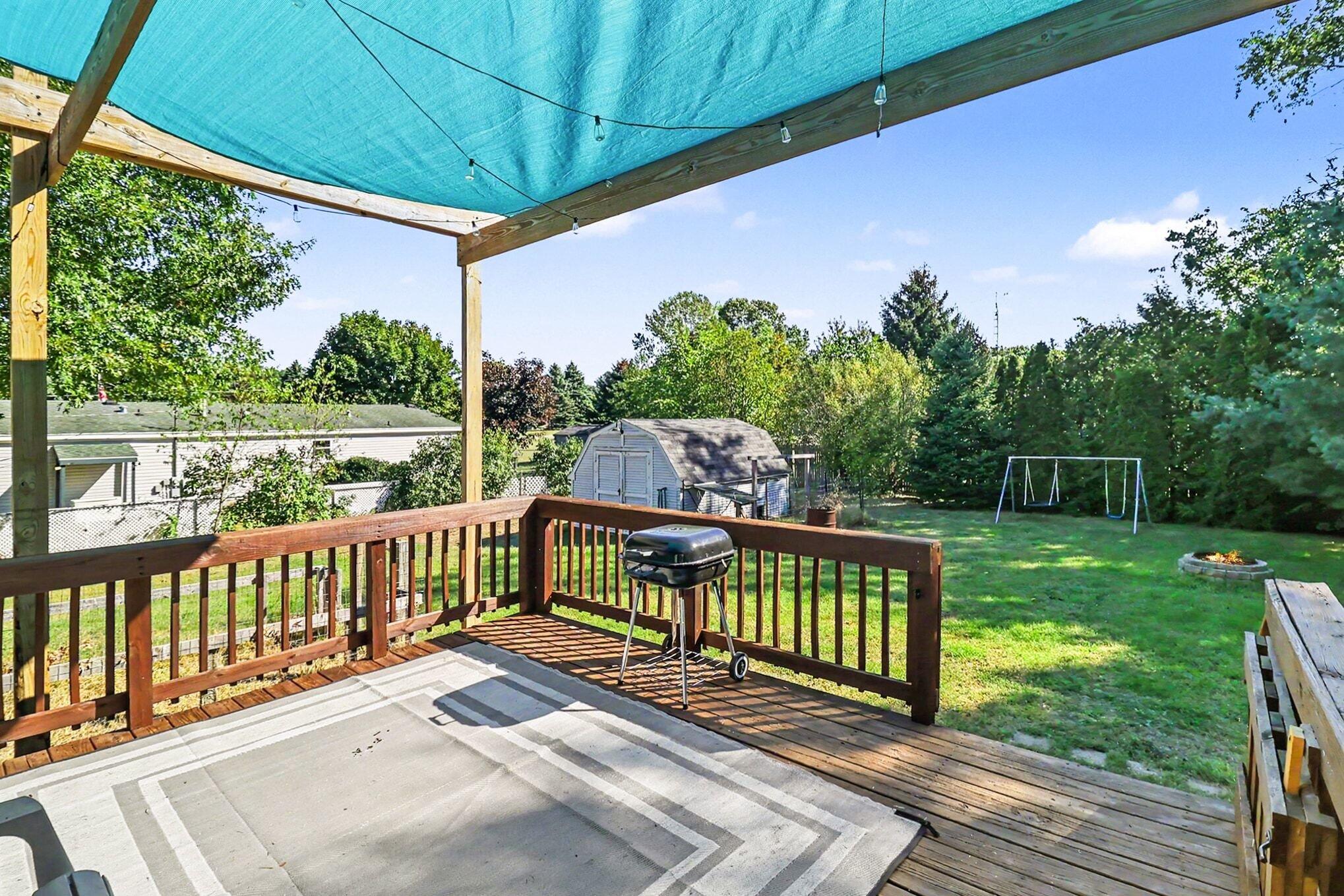 1918 Eisenhower Lane Ludington MI 49431