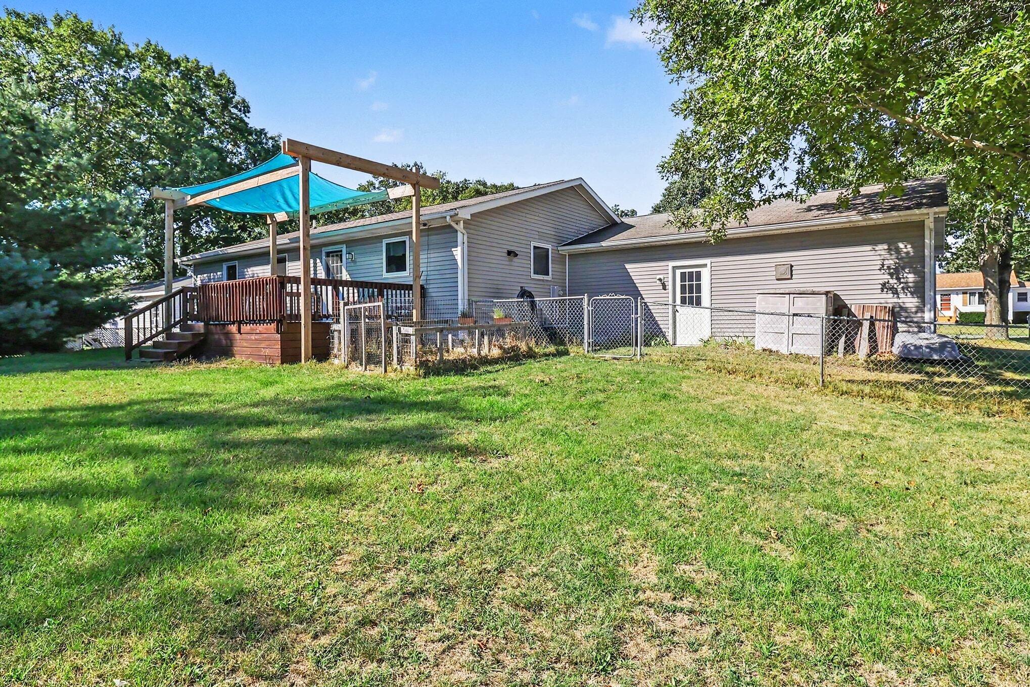 1918 Eisenhower Lane Ludington MI 49431