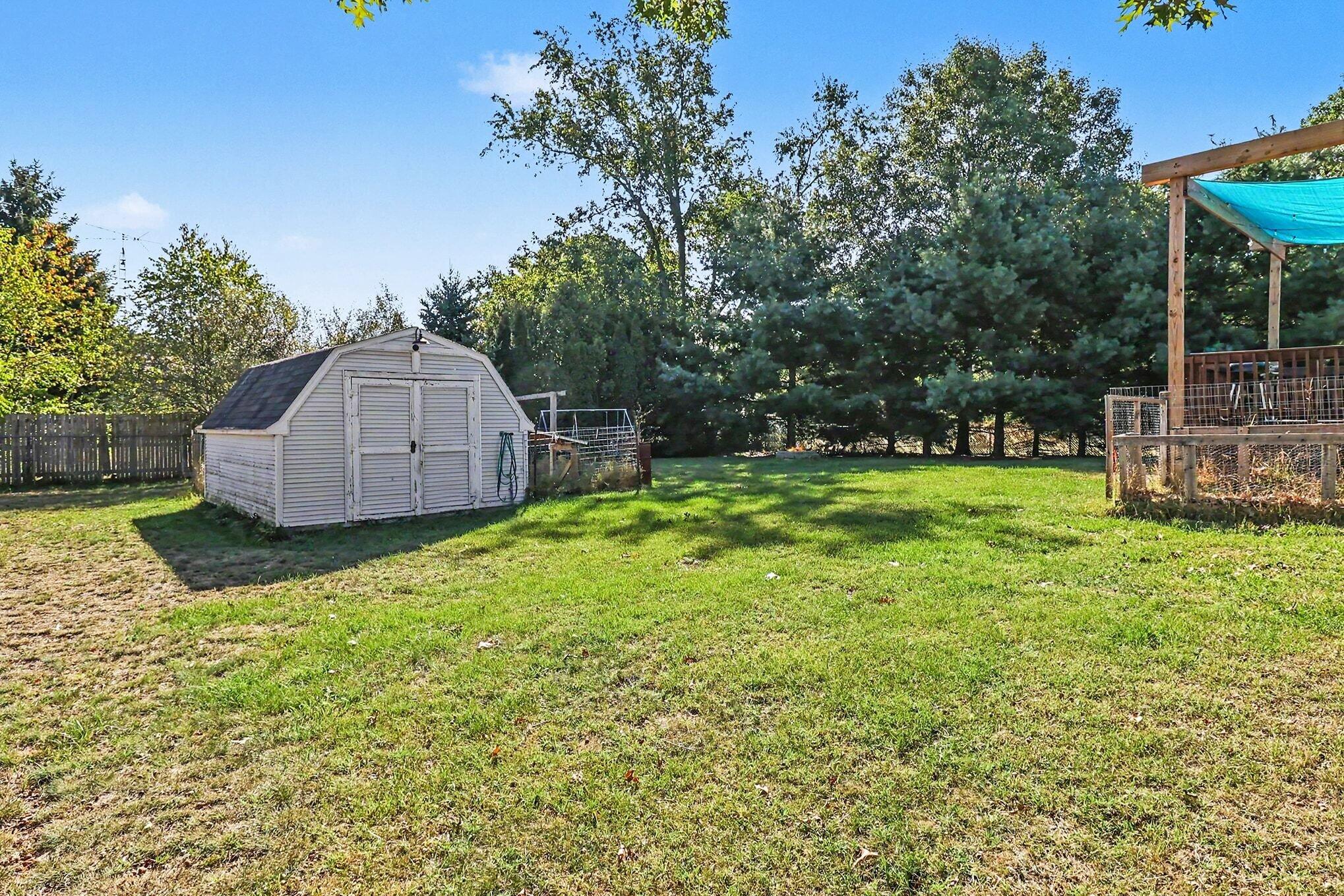 1918 Eisenhower Lane Ludington MI 49431