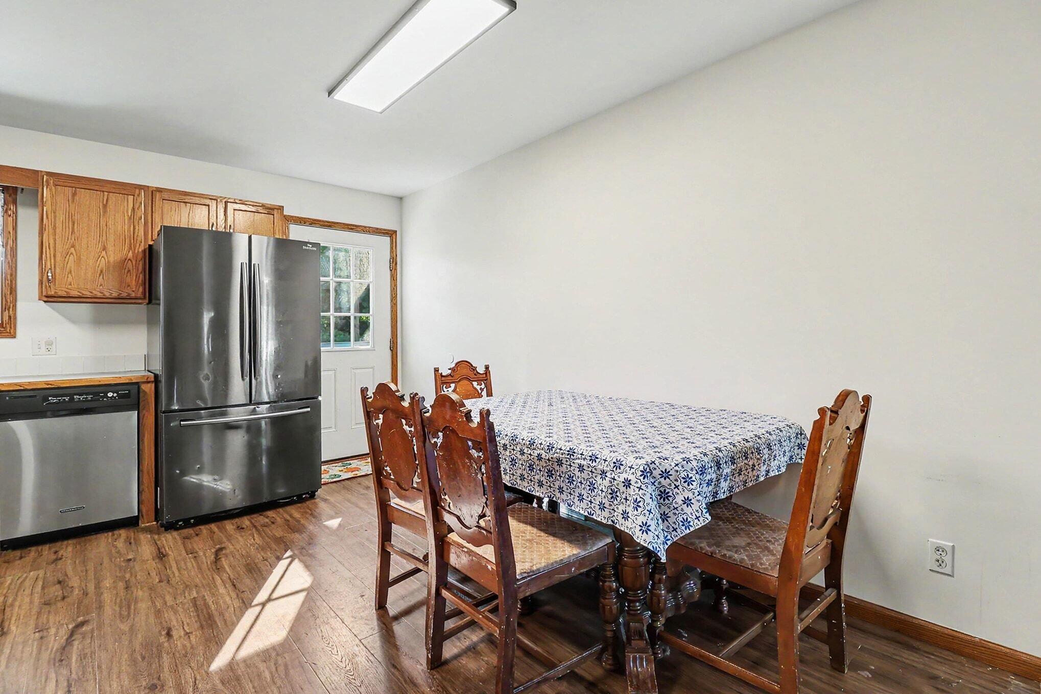 1918 Eisenhower Lane Ludington MI 49431
