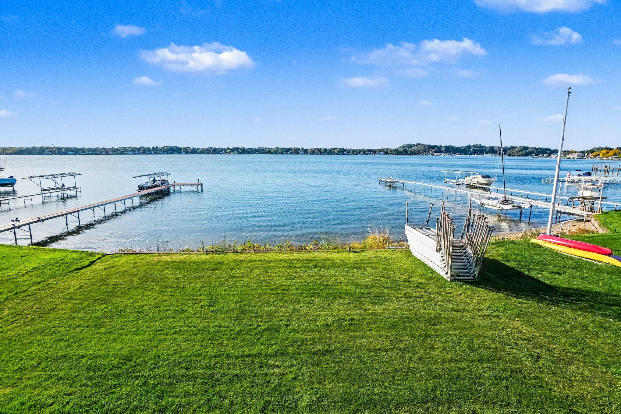 1996 Lake Street Holland MI 49424