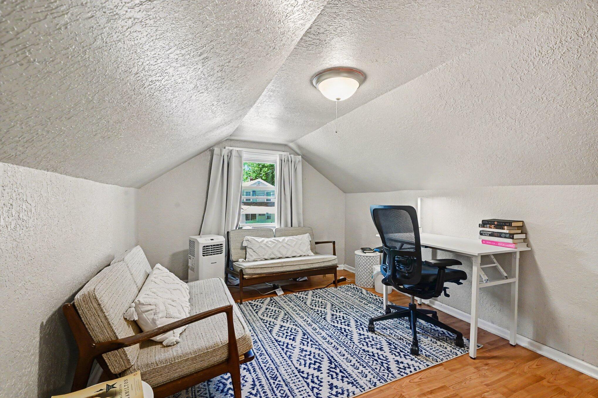 204 Nelson Avenue Kalamazoo MI 49006