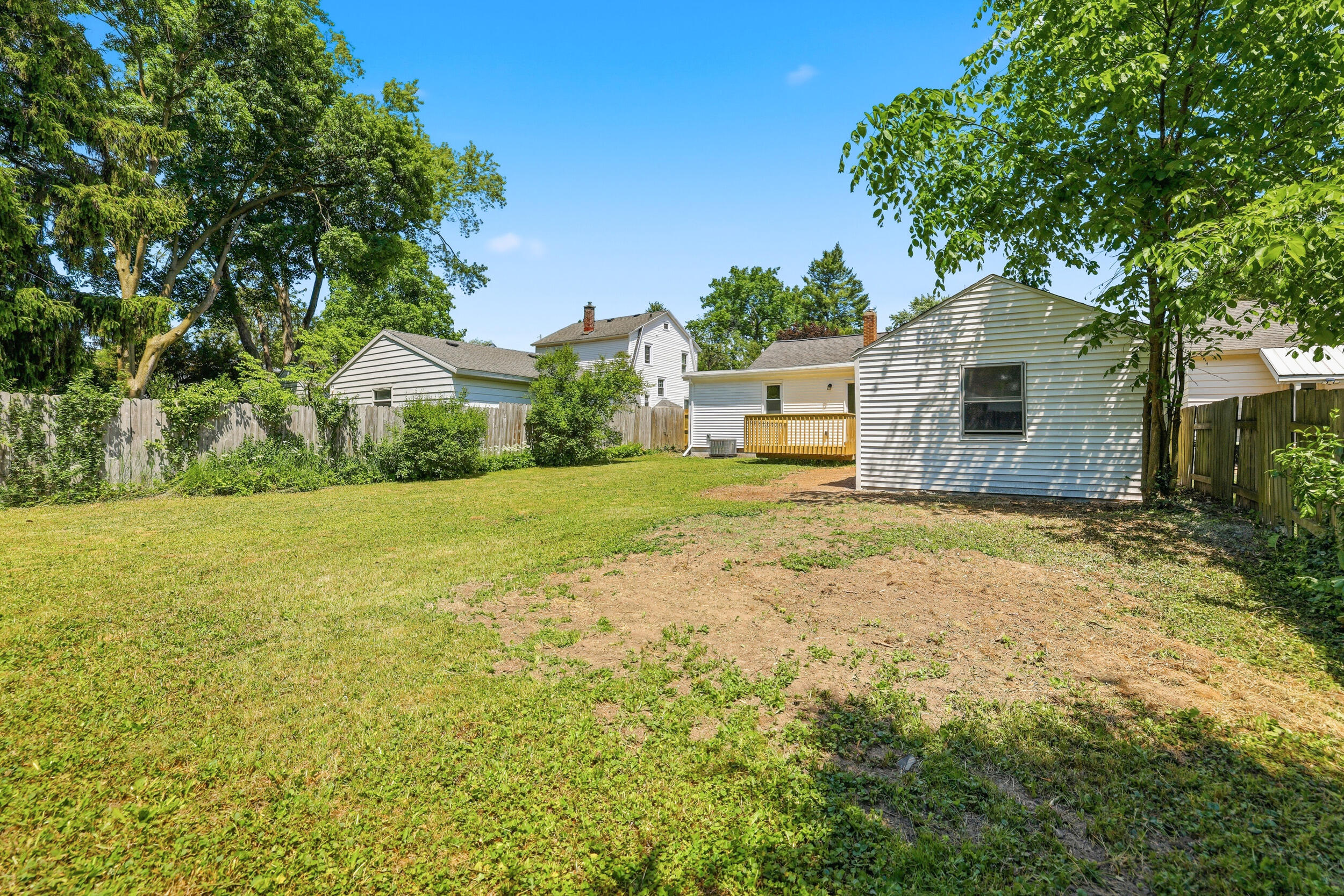 1325 Edith Avenue NE Grand Rapids MI 49505