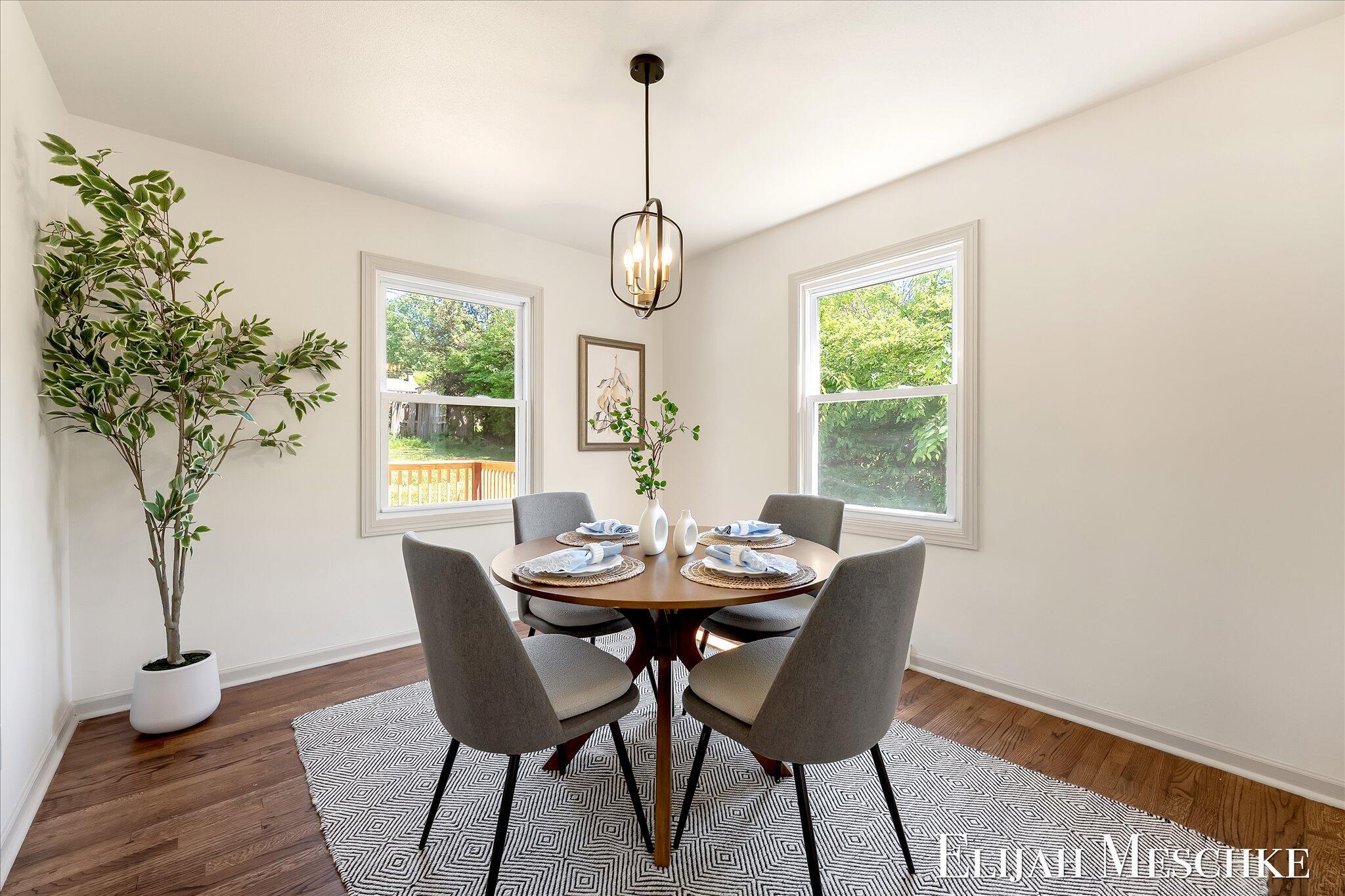 1738 Auburn Avenue NE Grand Rapids MI 49505