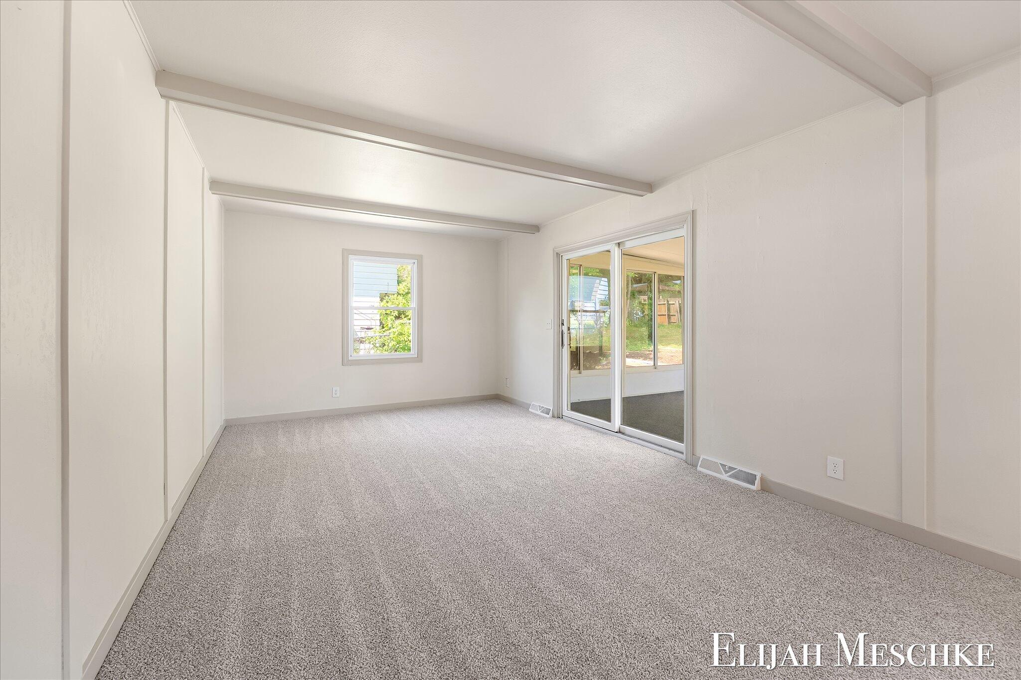 1738 Auburn Avenue NE Grand Rapids MI 49505
