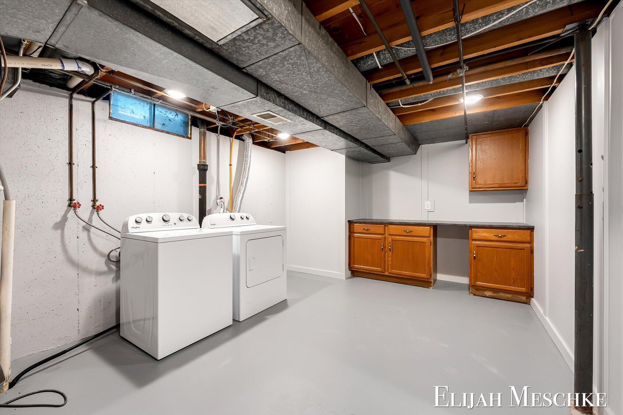 1738 Auburn Avenue NE Grand Rapids MI 49505