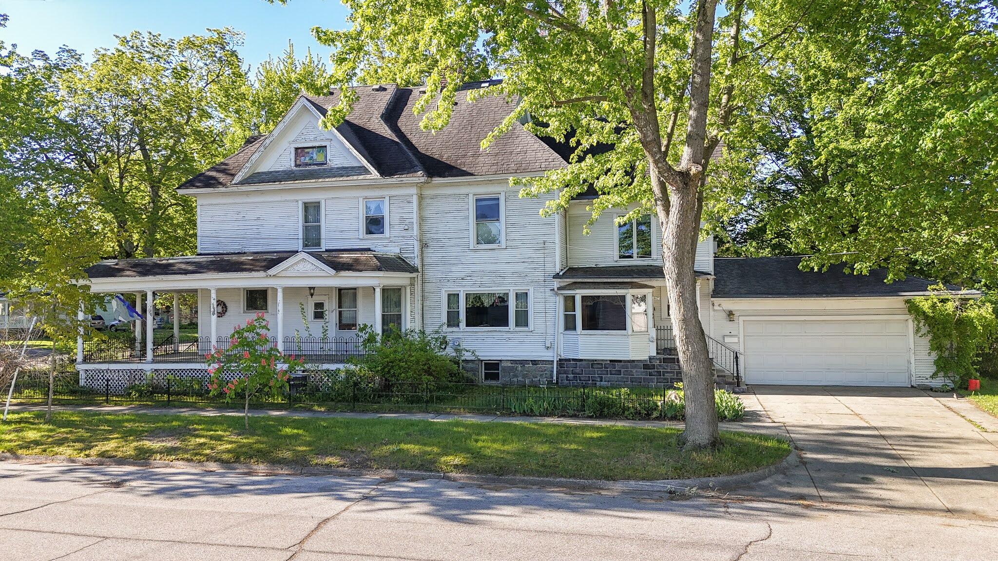 307 Center Street Dowagiac MI 49047