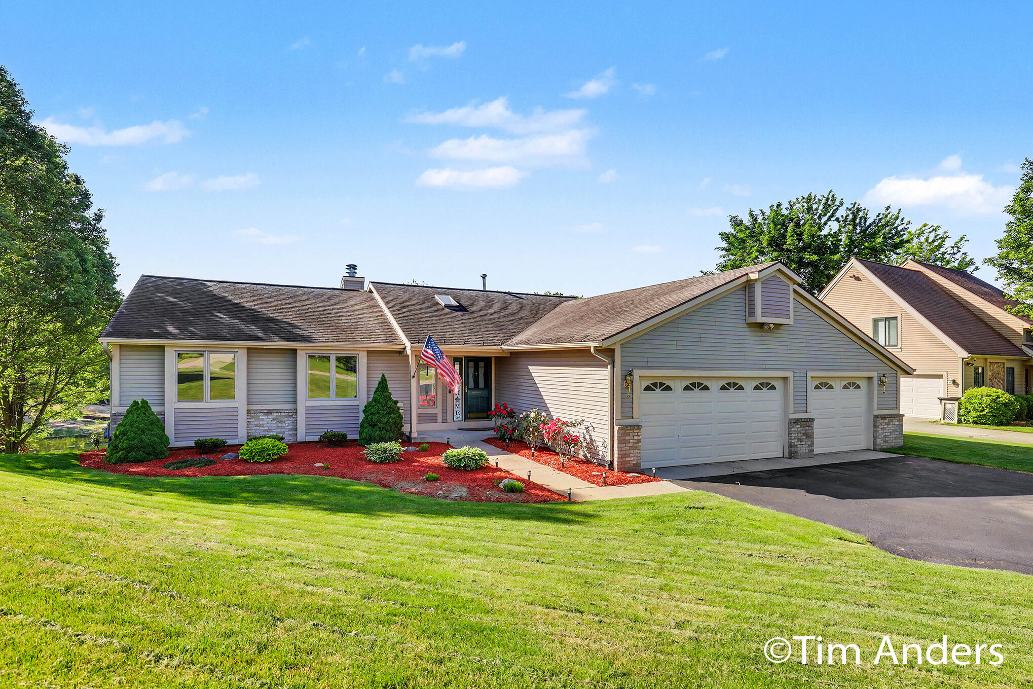 6090 Arroyo Vista Drive NE Rockford MI 49341