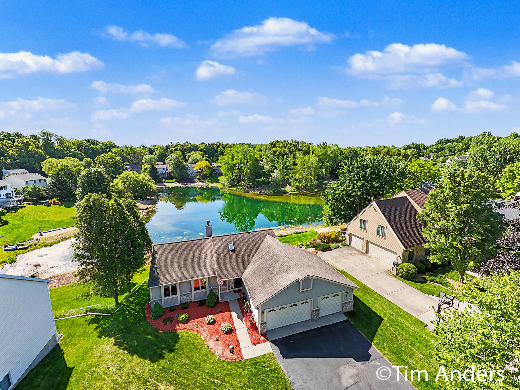 6090 Arroyo Vista Drive NE Rockford MI 49341