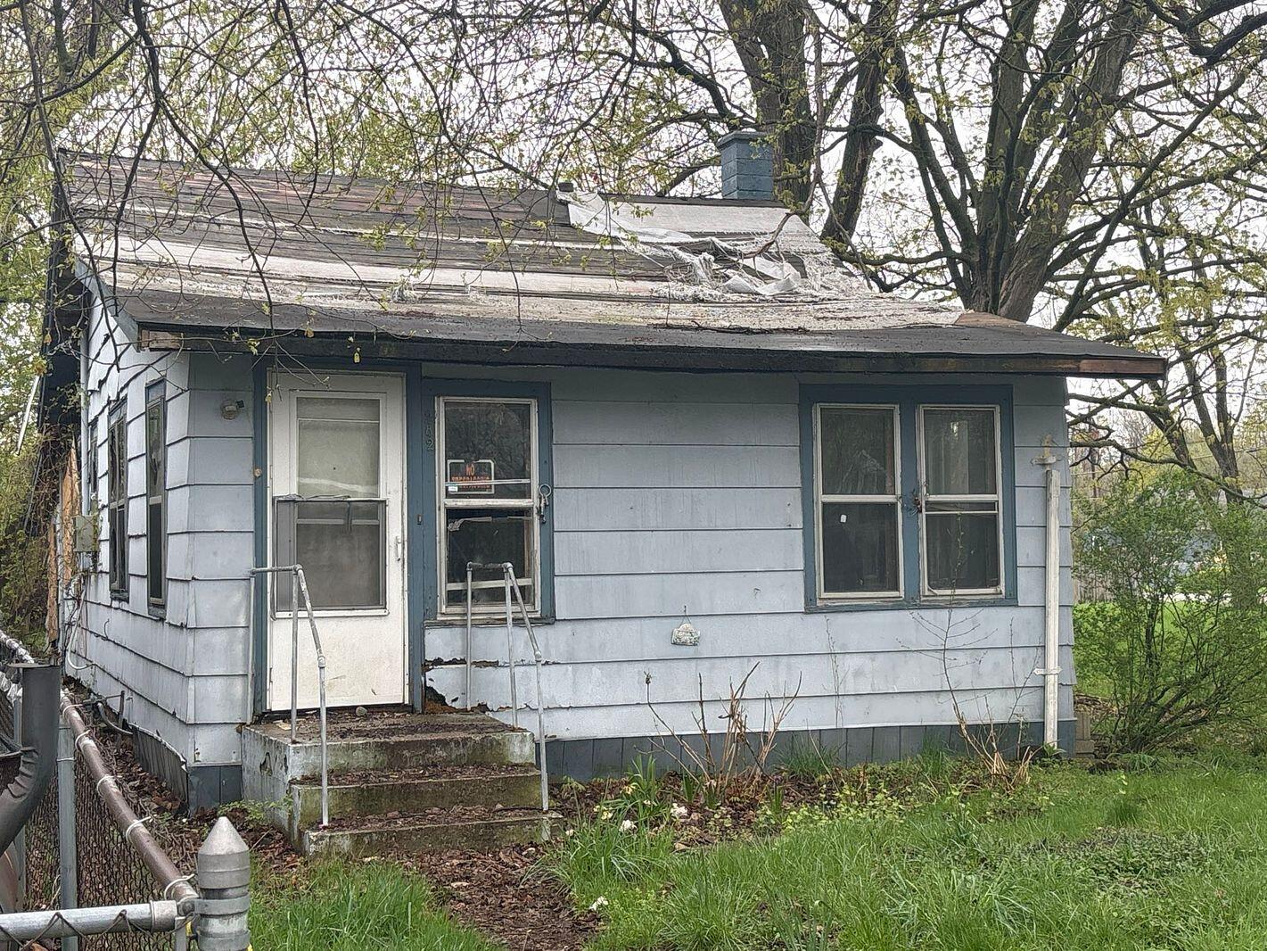 282 Chestnut Street Benton Harbor MI 49022
