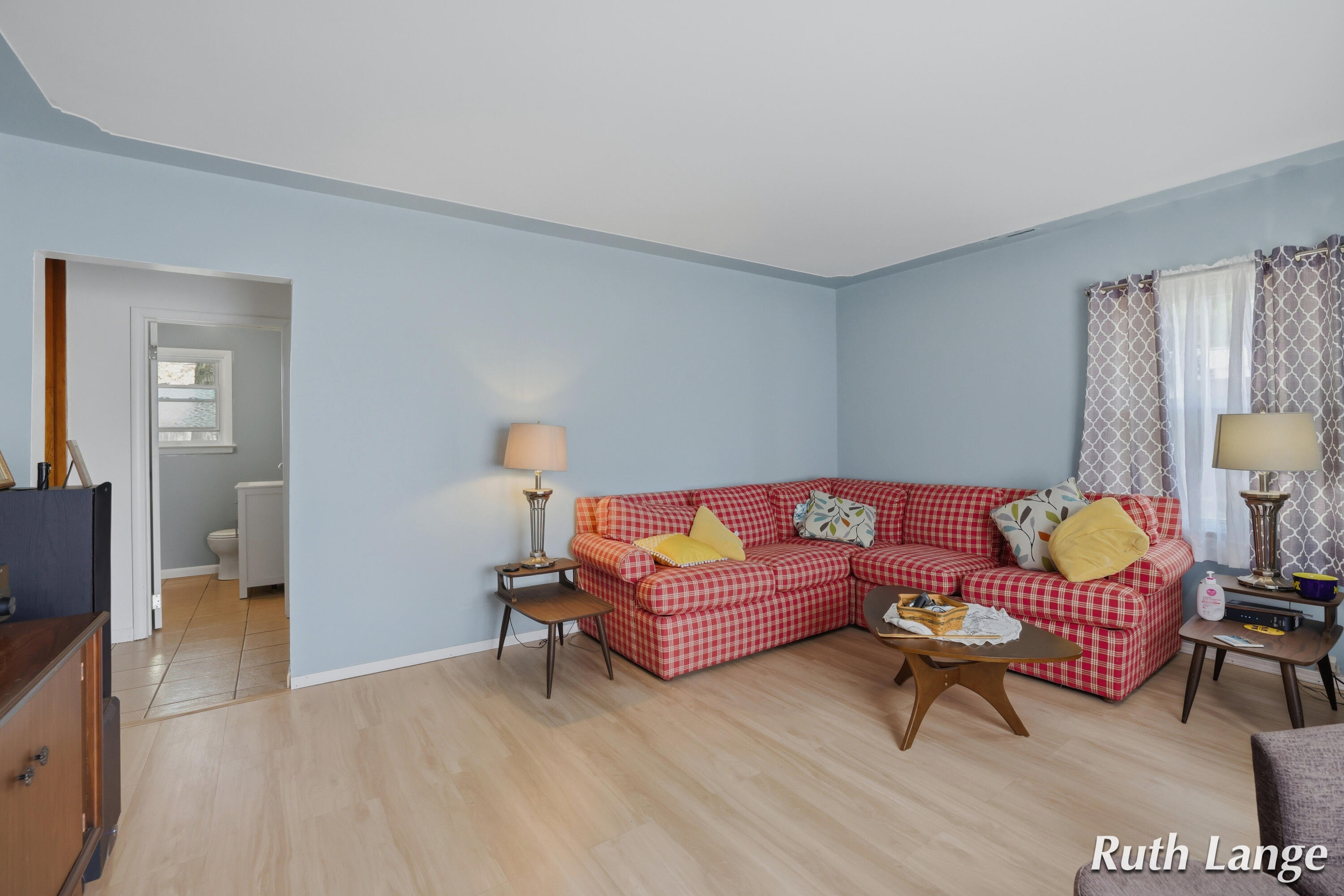 1640 Mclaughlin Avenue Muskegon MI 49442