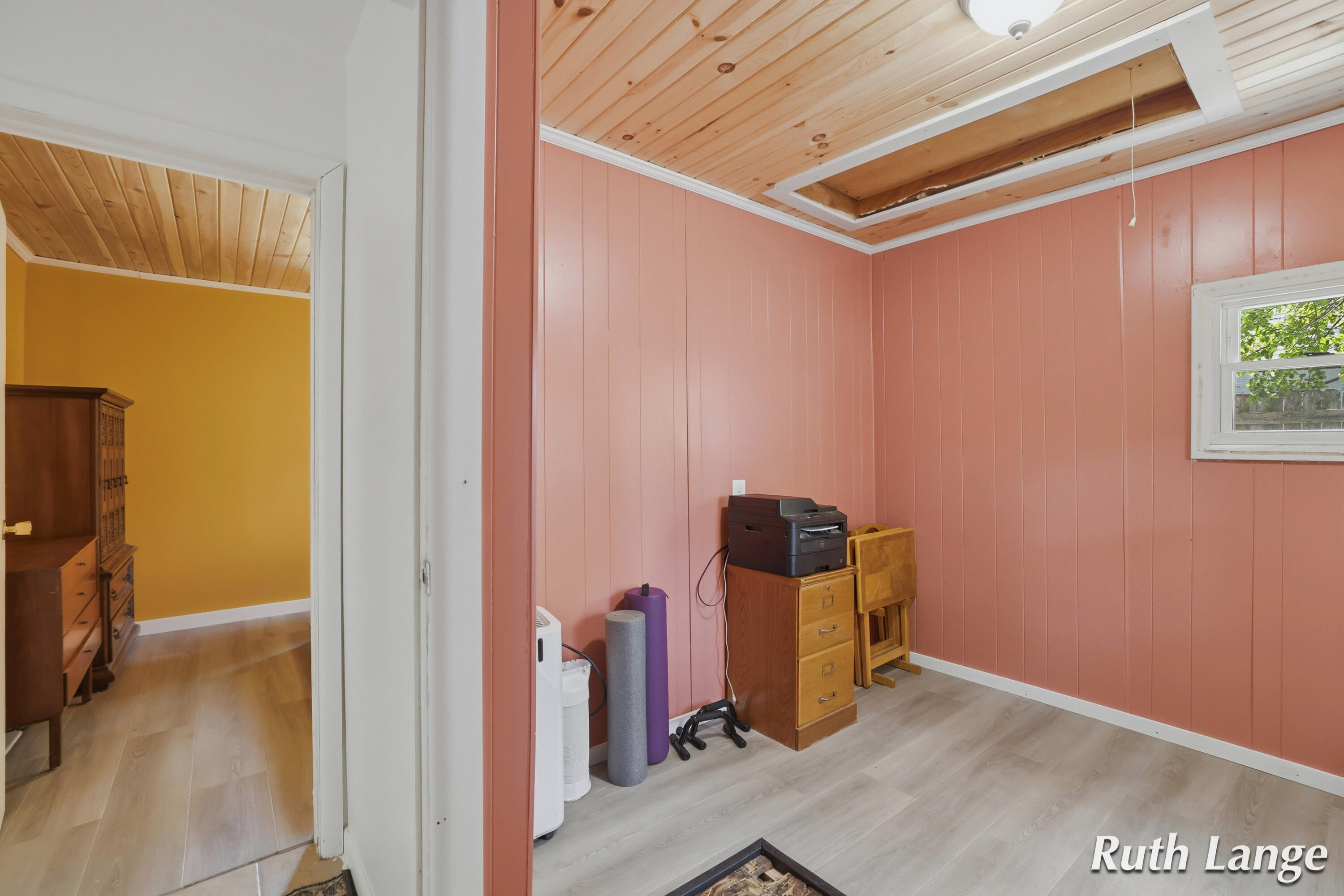 1640 Mclaughlin Avenue Muskegon MI 49442