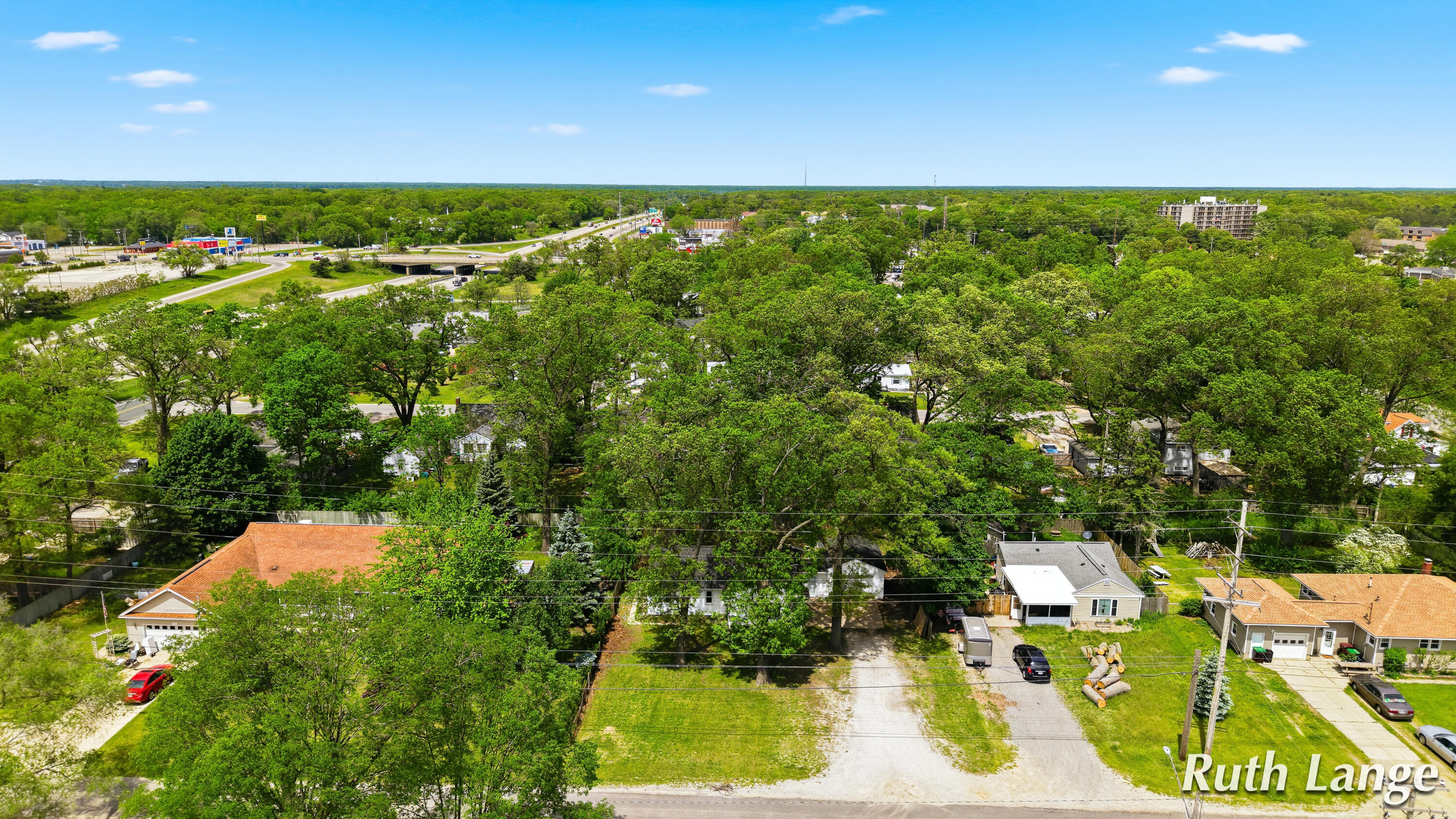 1640 Mclaughlin Avenue Muskegon MI 49442