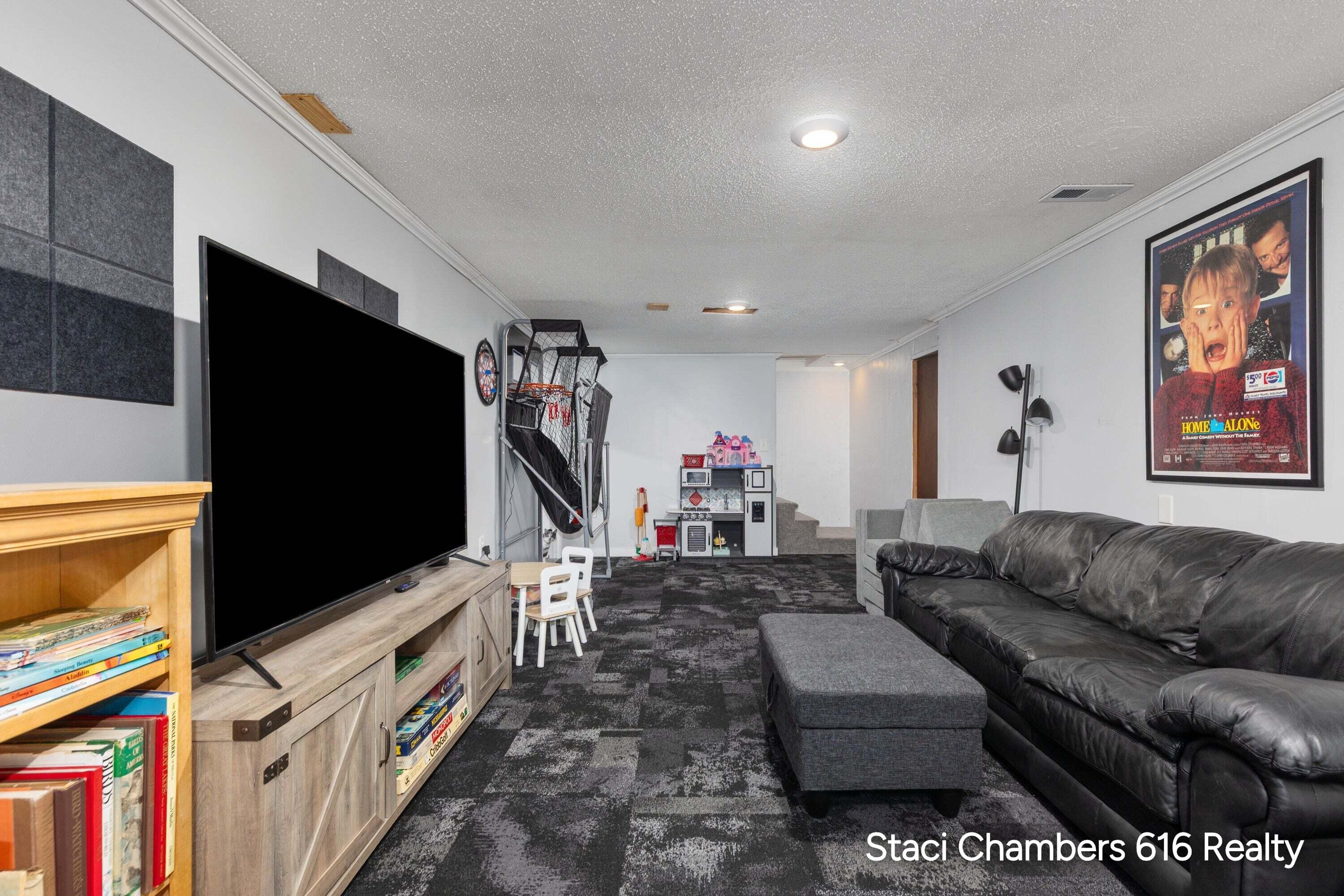 6129 Meadowlark Street NE Rockford MI 49341