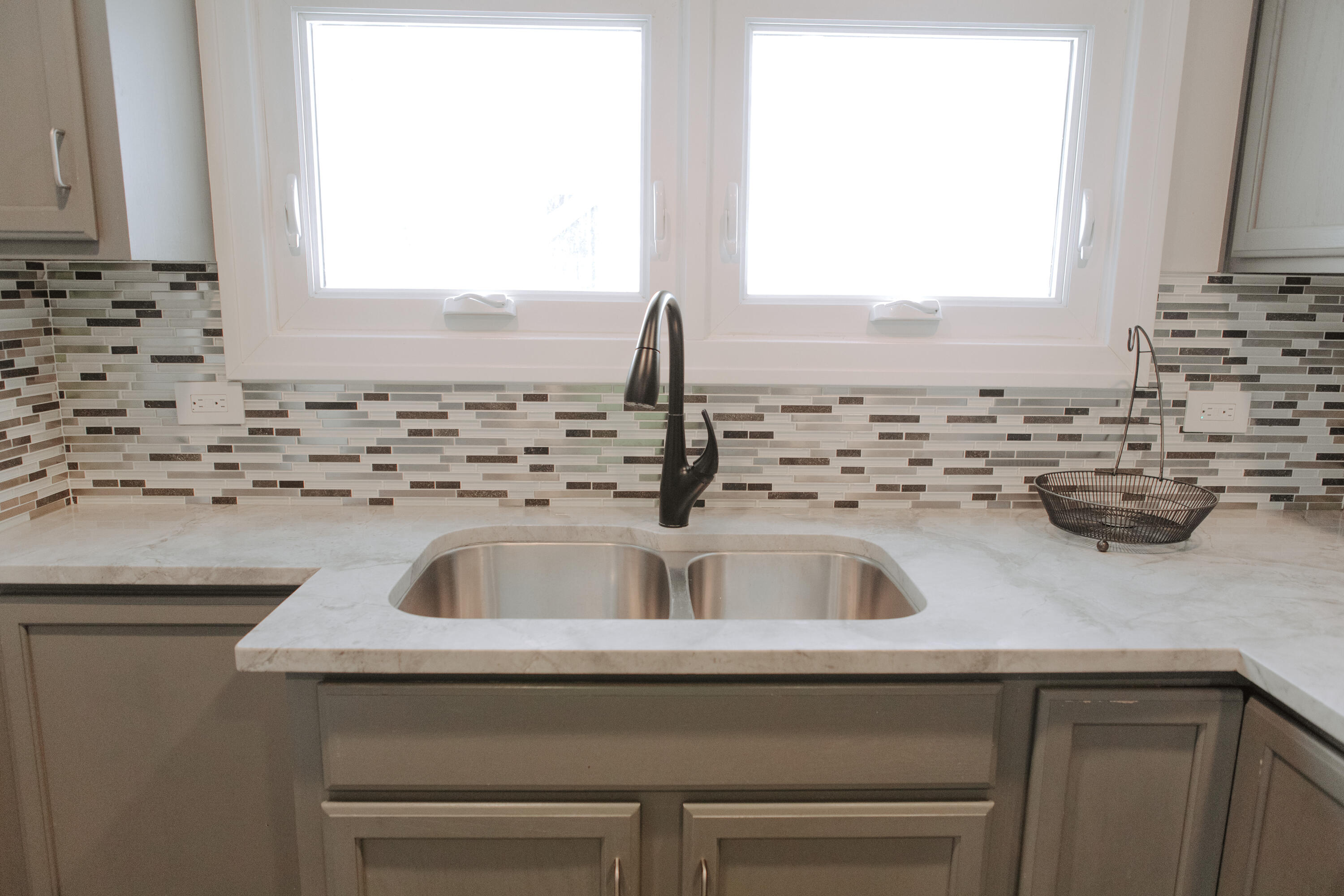 298 W Empire Avenue Benton Harbor MI 49022