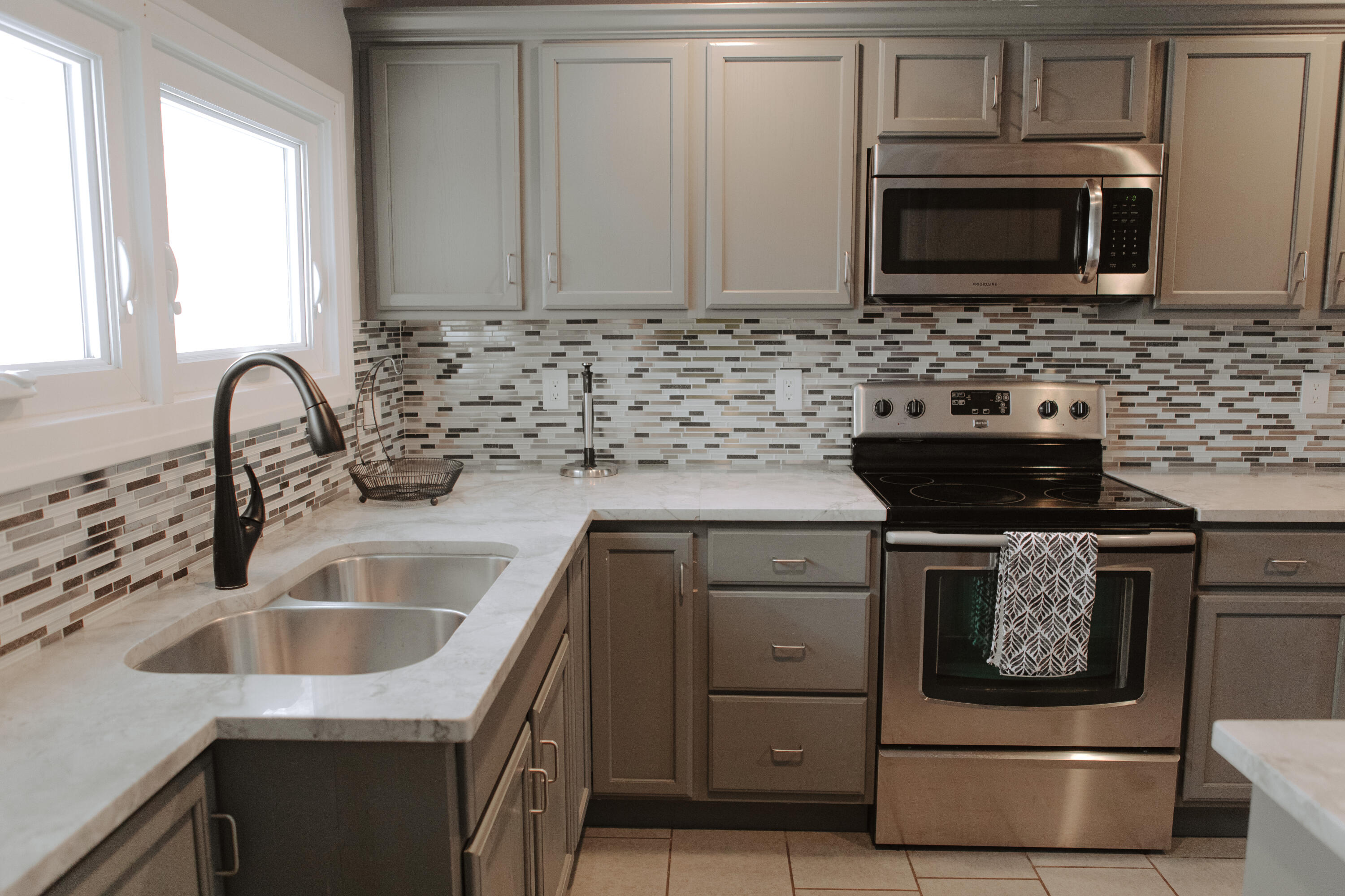 298 W Empire Avenue Benton Harbor MI 49022