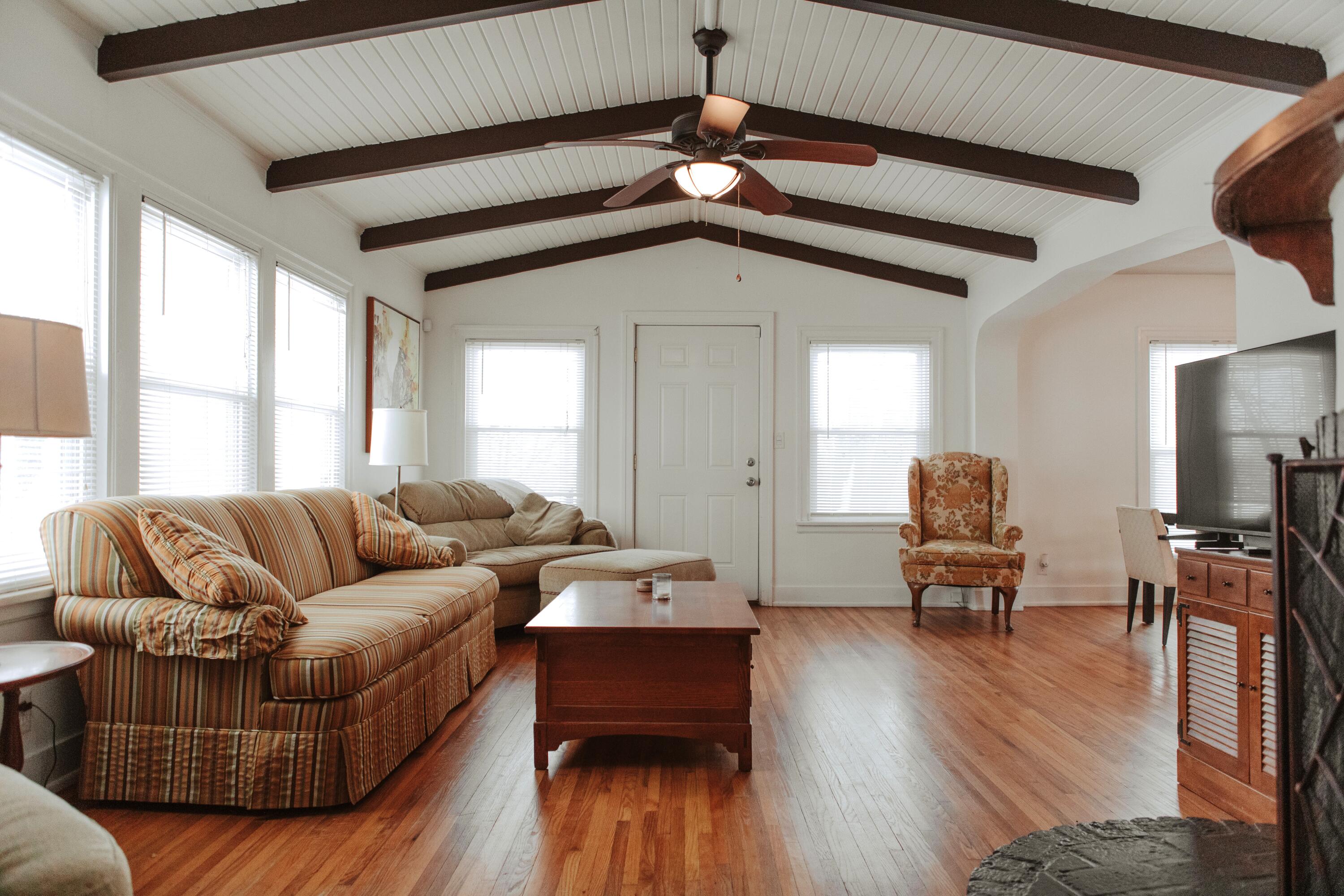 298 W Empire Avenue Benton Harbor MI 49022