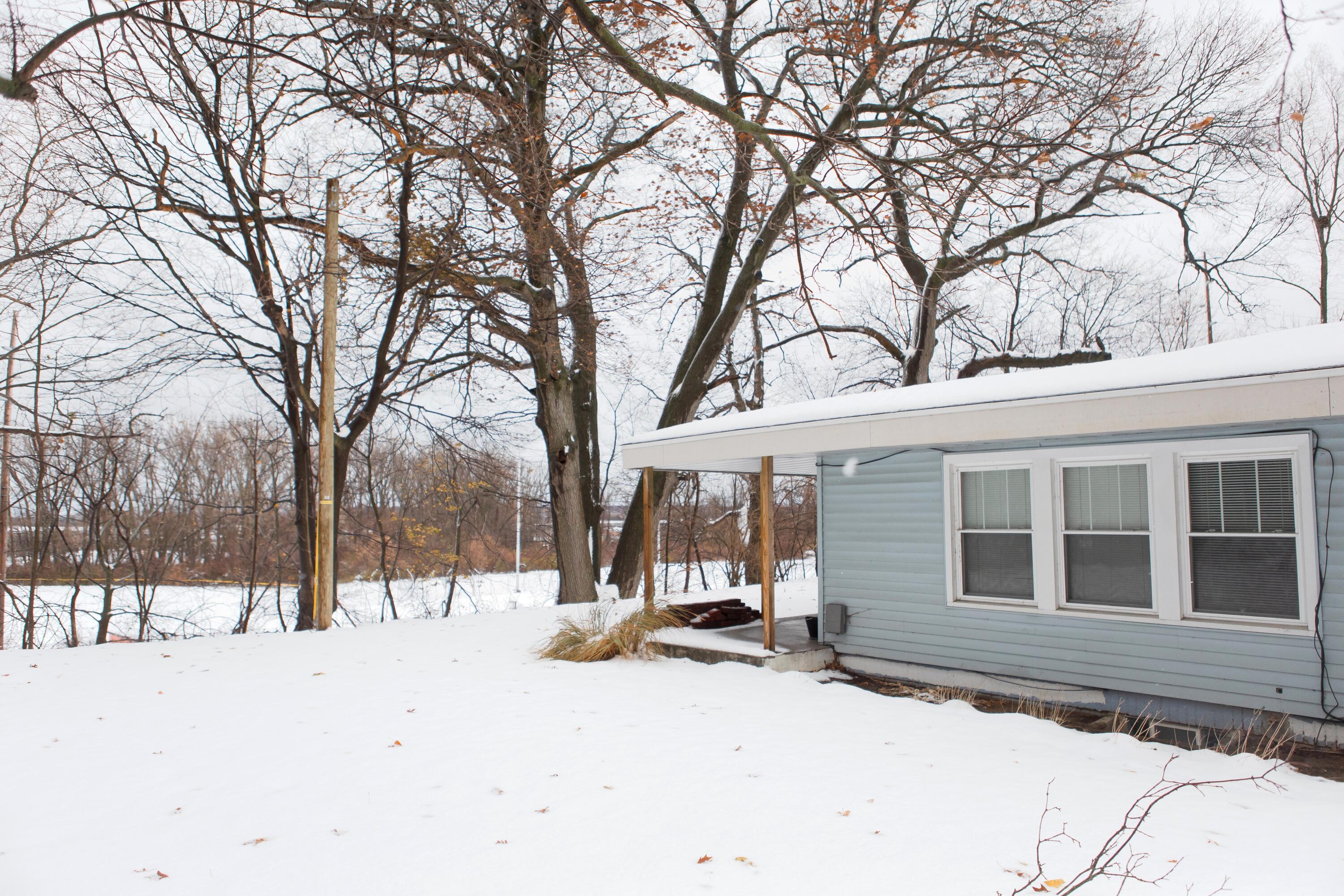 298 W Empire Avenue Benton Harbor MI 49022