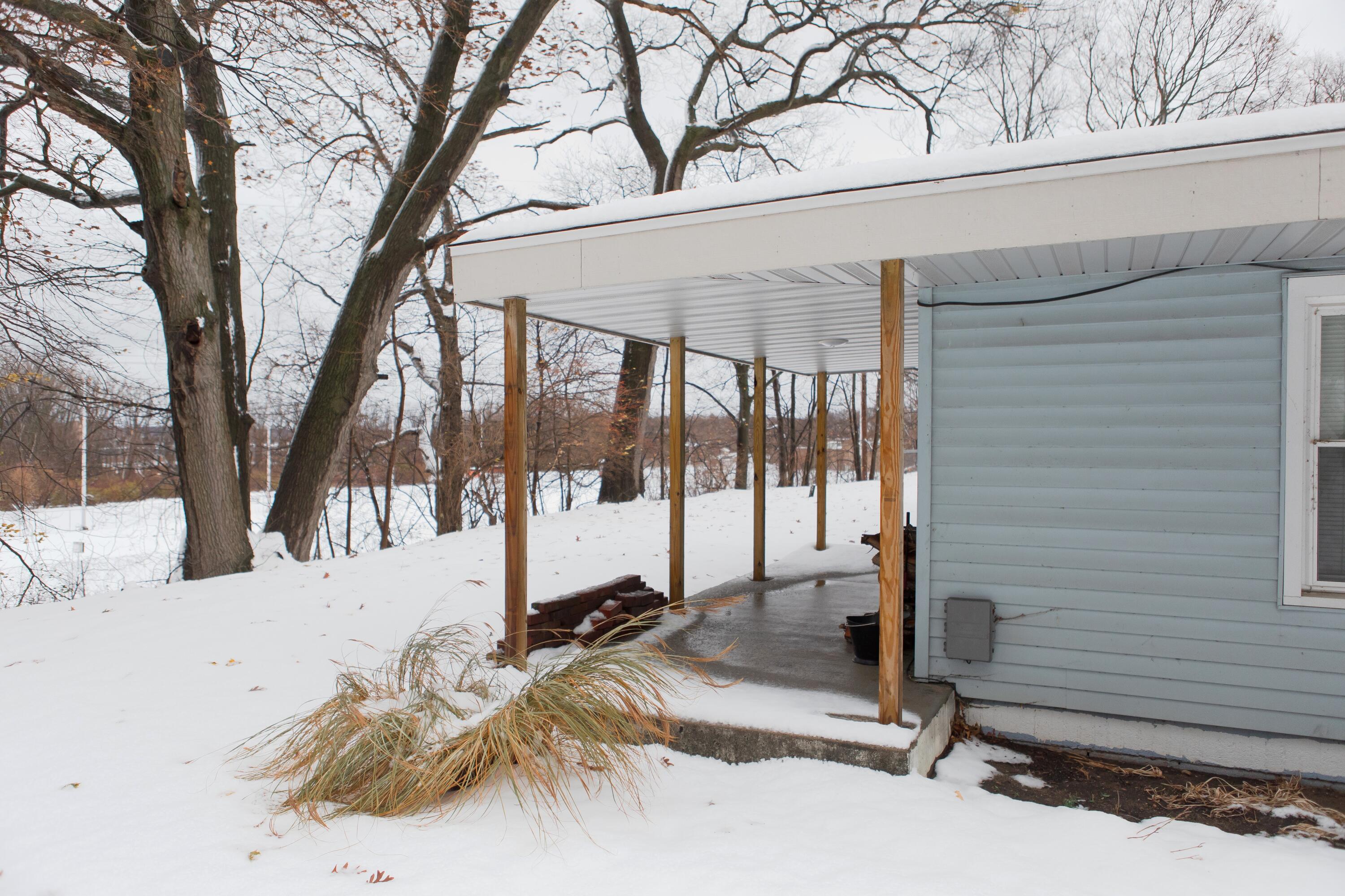 298 W Empire Avenue Benton Harbor MI 49022