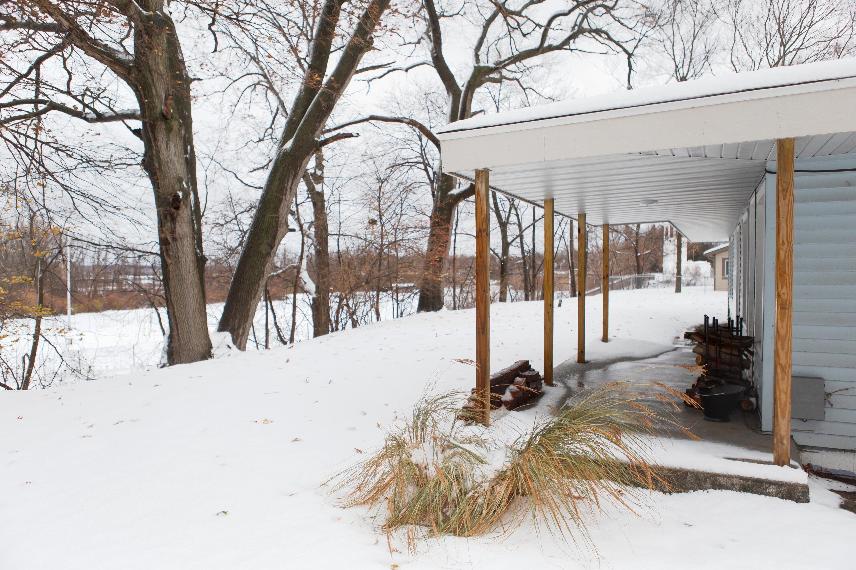 298 W Empire Avenue Benton Harbor MI 49022