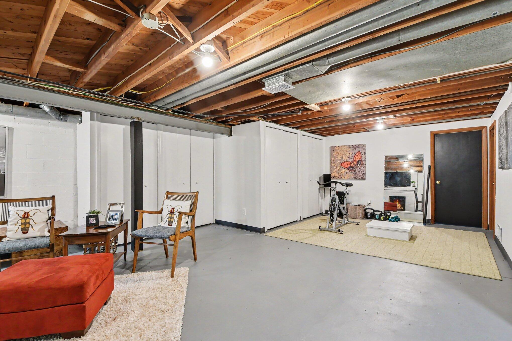 1826 Woodcliff Avenue SE Grand Rapids MI 49506