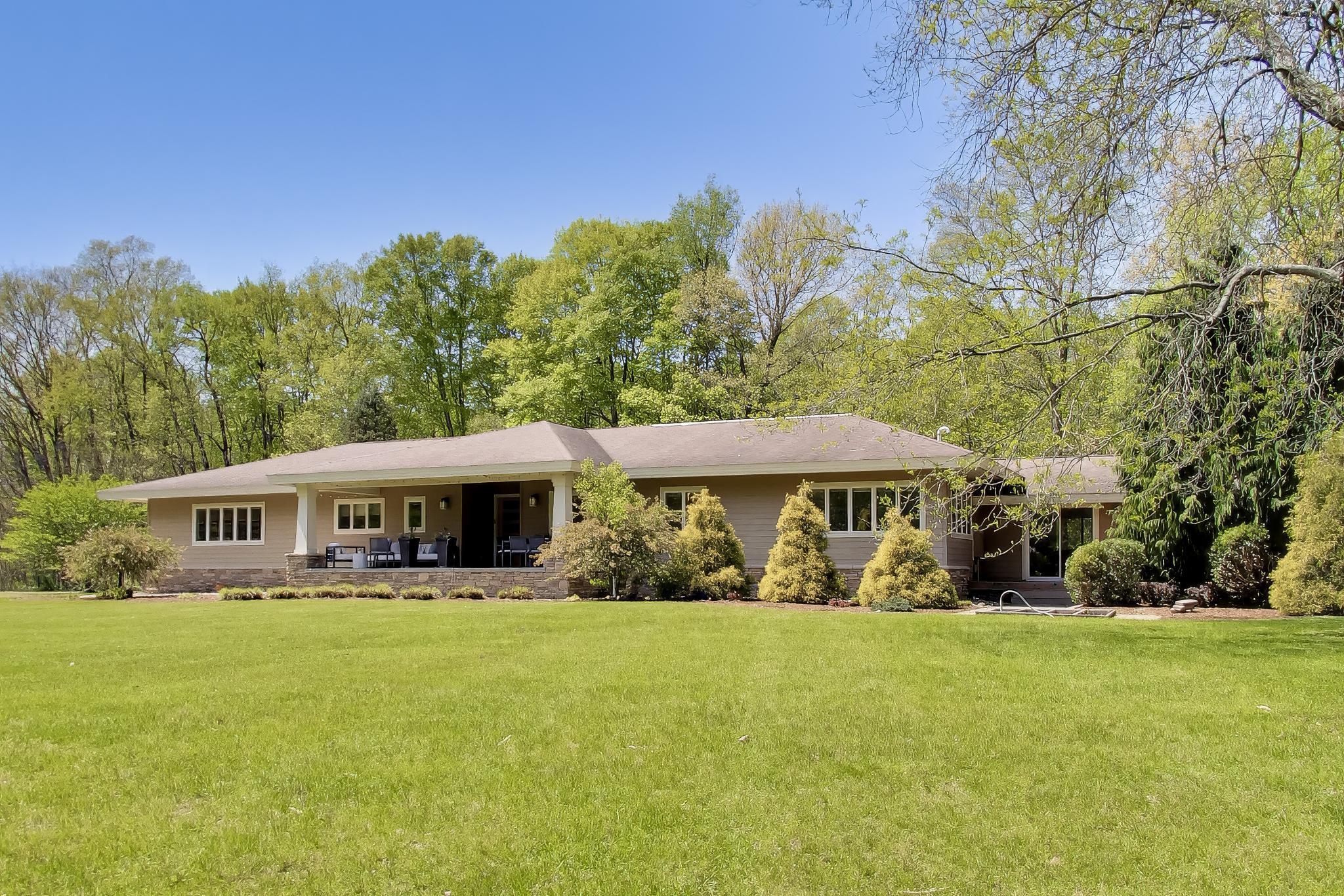 5499 Topanga Drive Coloma MI 49038
