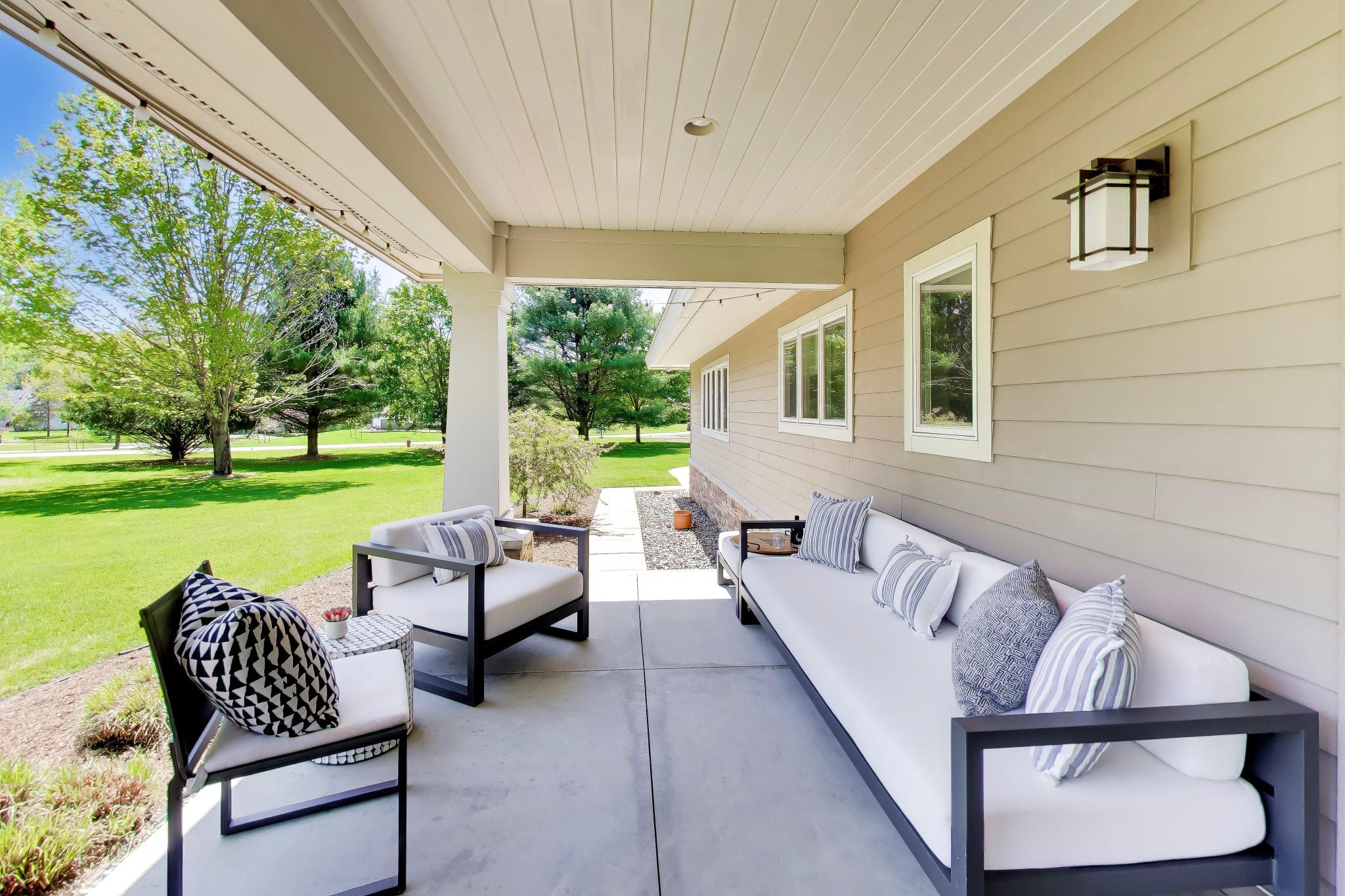 5499 Topanga Drive Coloma MI 49038