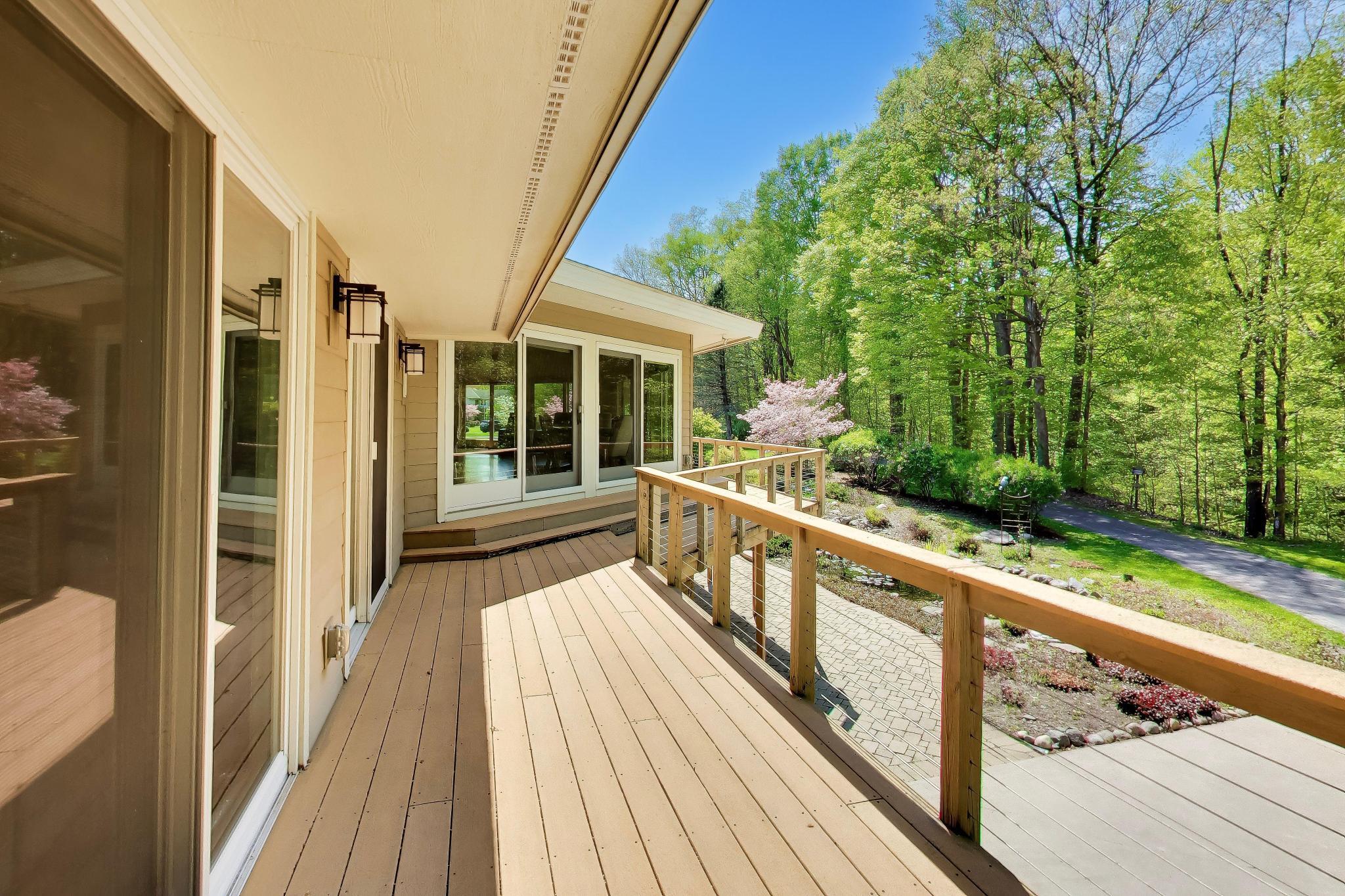 5499 Topanga Drive Coloma MI 49038