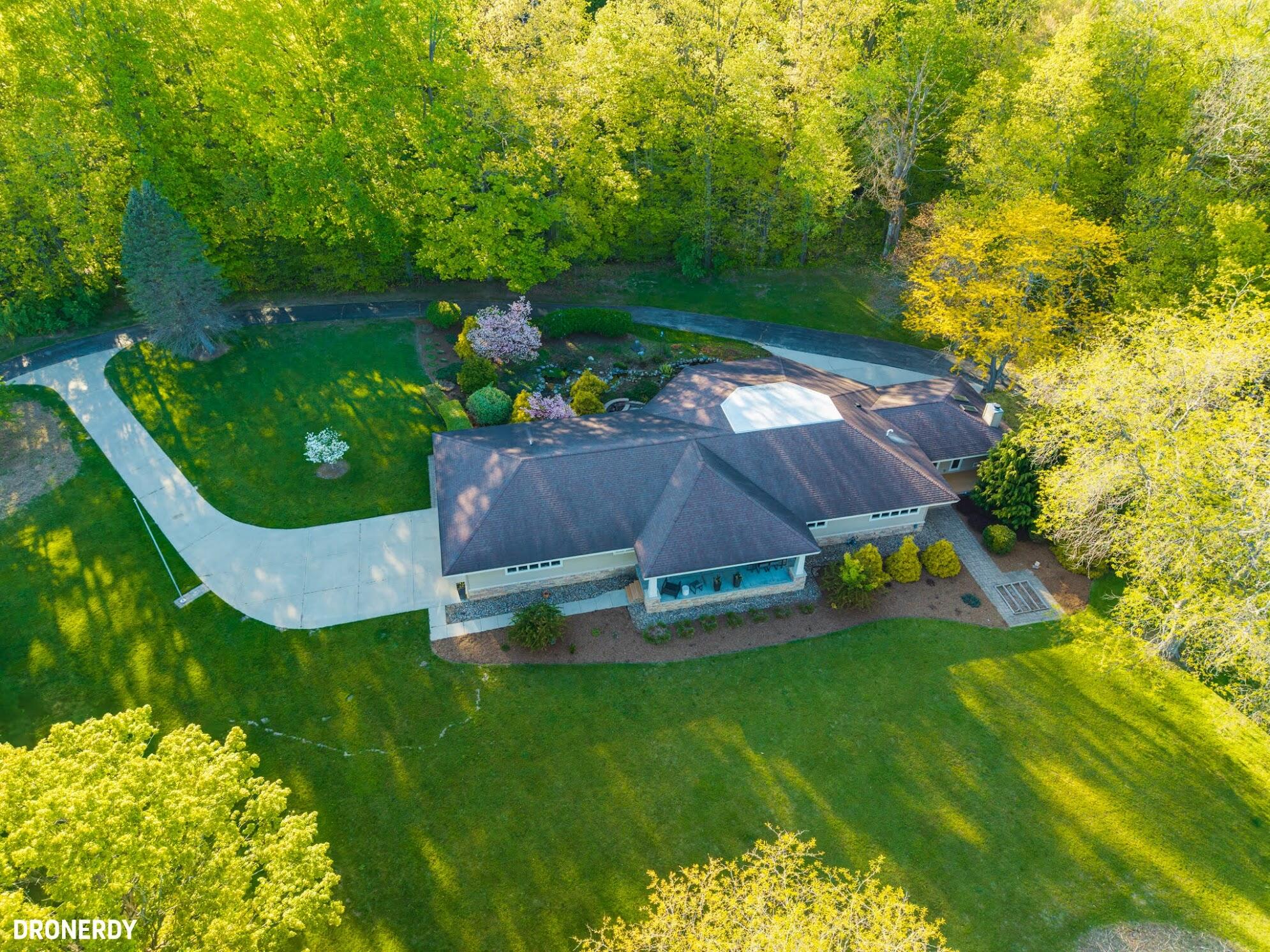 5499 Topanga Drive Coloma MI 49038