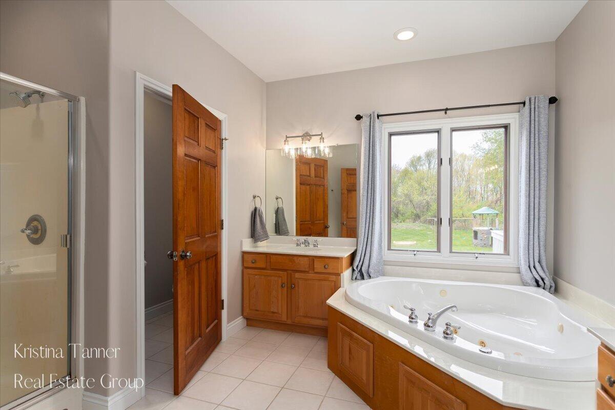 4797 Sunflower Ridge Drive NE Ada MI 49301