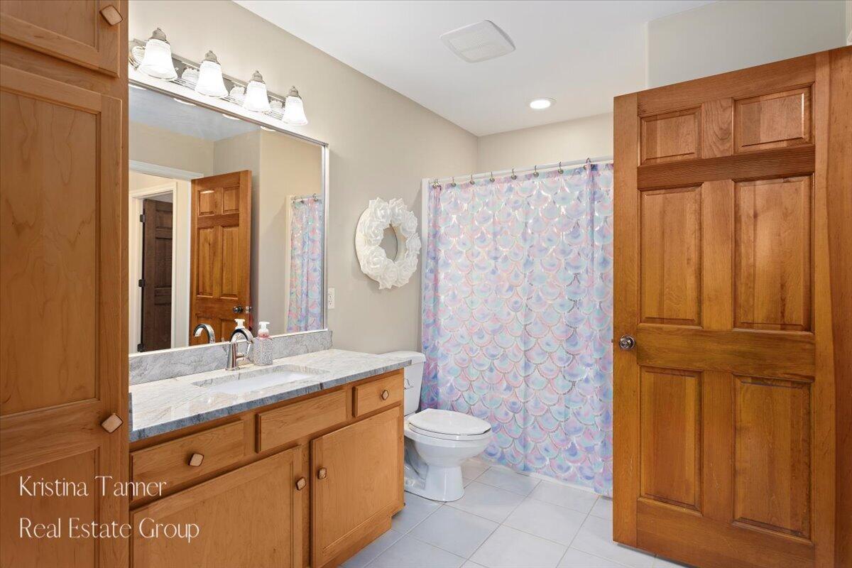 4797 Sunflower Ridge Drive NE Ada MI 49301