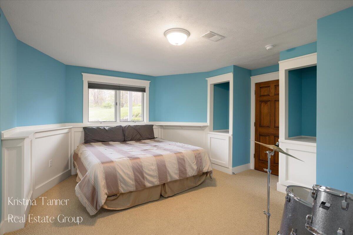4797 Sunflower Ridge Drive NE Ada MI 49301