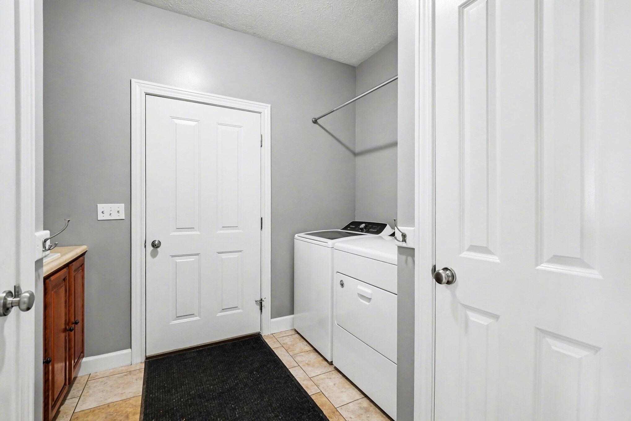 2516 Vanhorn Court Allegan MI 49010