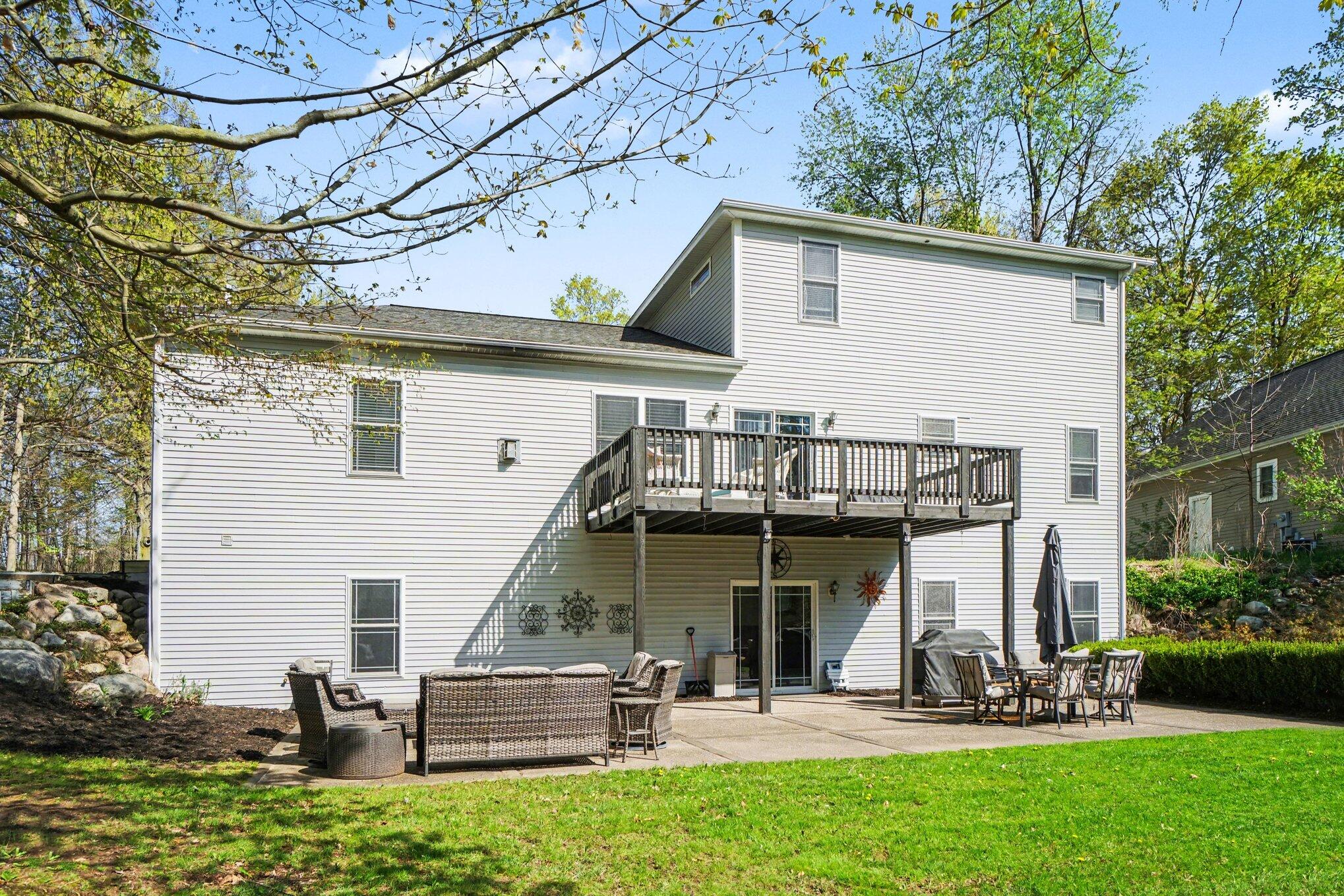 2516 Vanhorn Court Allegan MI 49010