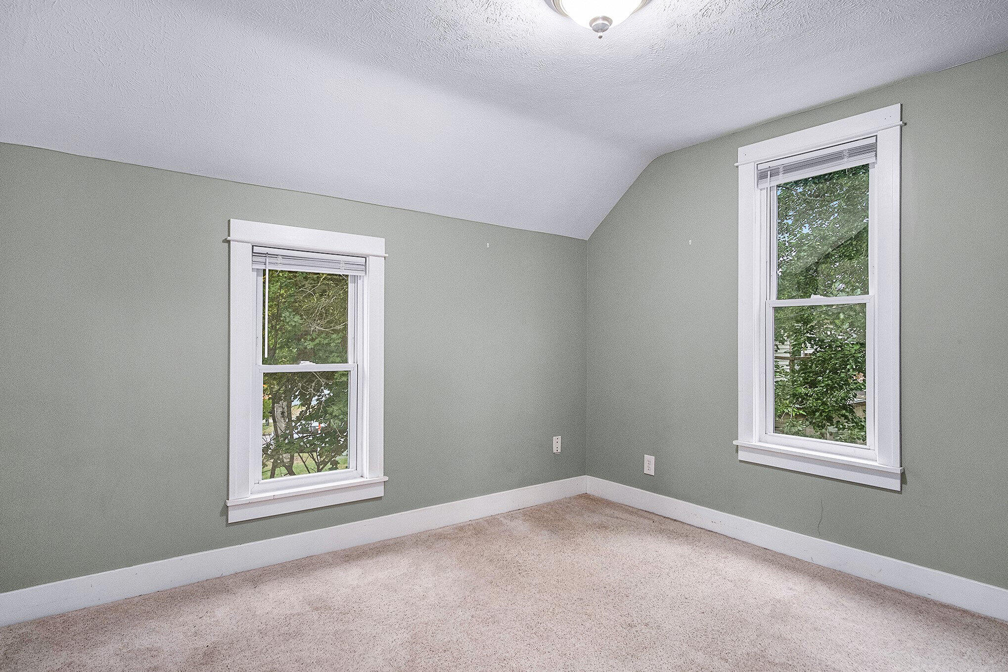 940 Eastern Avenue SE Grand Rapids MI 49507