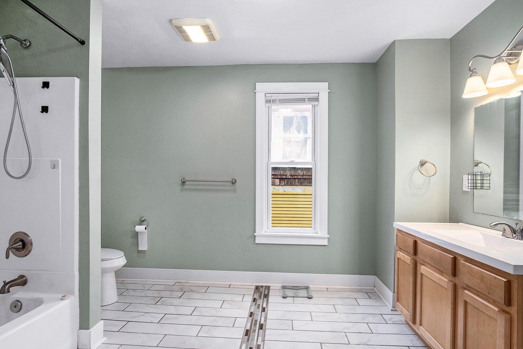 940 Eastern Avenue SE Grand Rapids MI 49507