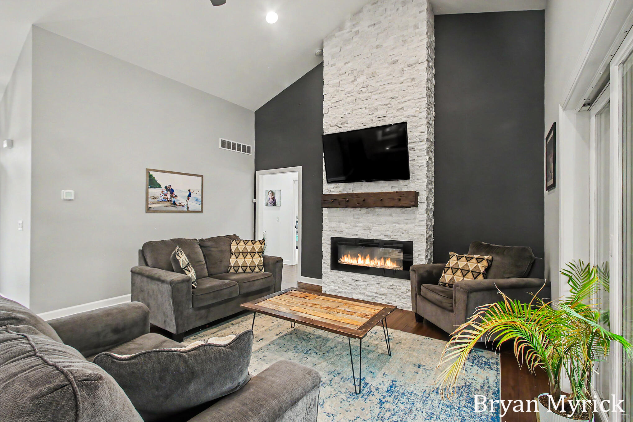 3355 Palmer Drive Saugatuck MI 49453