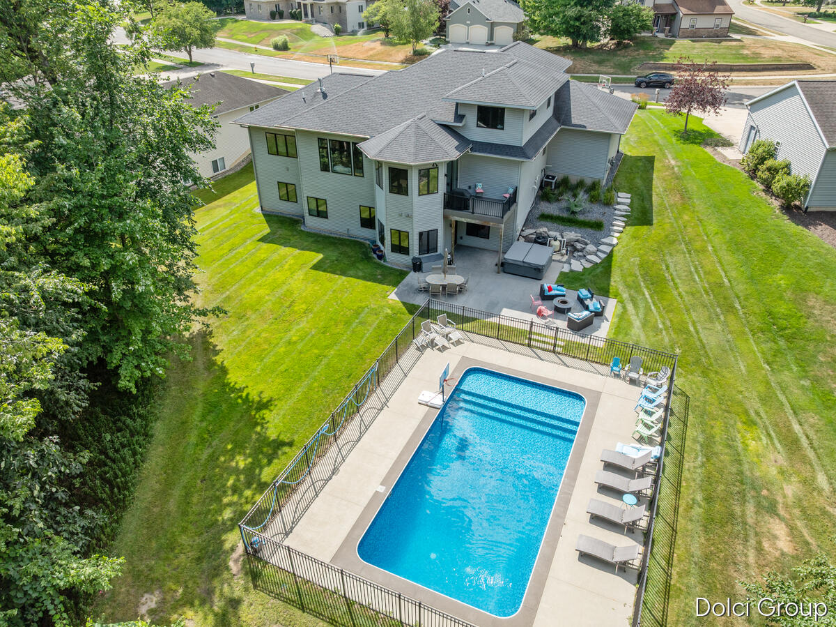 1978 Oak Hollow Road NW Grand Rapids MI 49504