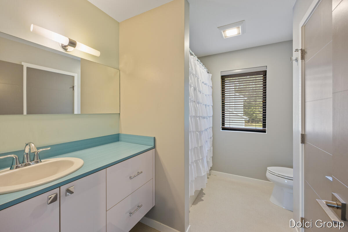 1978 Oak Hollow Road NW Grand Rapids MI 49504
