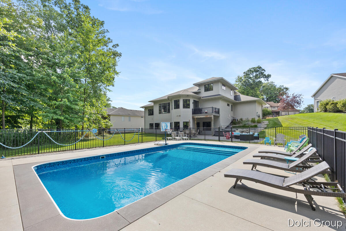 1978 Oak Hollow Road NW Grand Rapids MI 49504